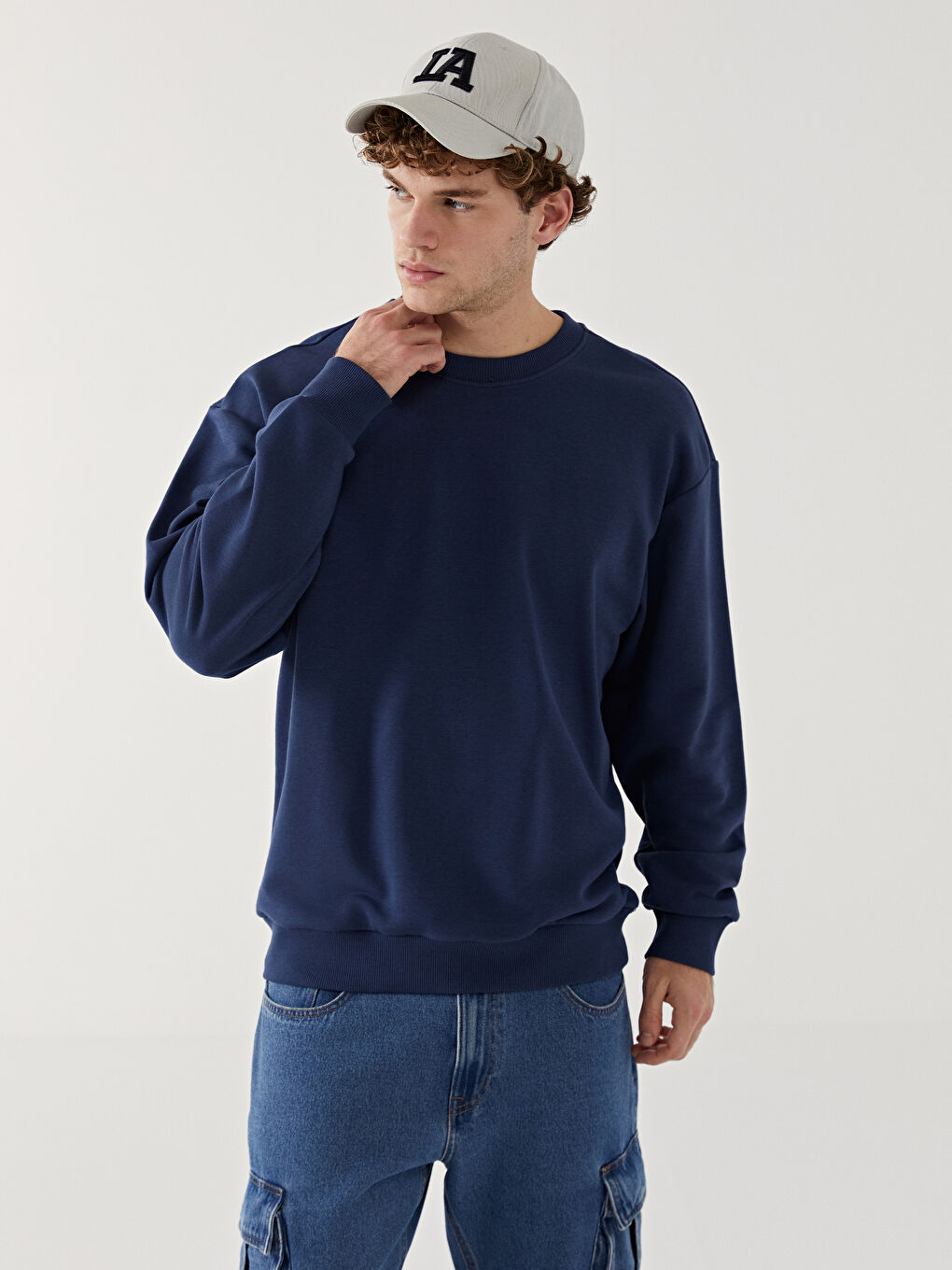 Crew Neck Long Sleeve Men's Sweatshirt -S59975Z8-YE1 Crew Neck Long Sleeve Men's Sweatshirt -S59975Z8-YE1