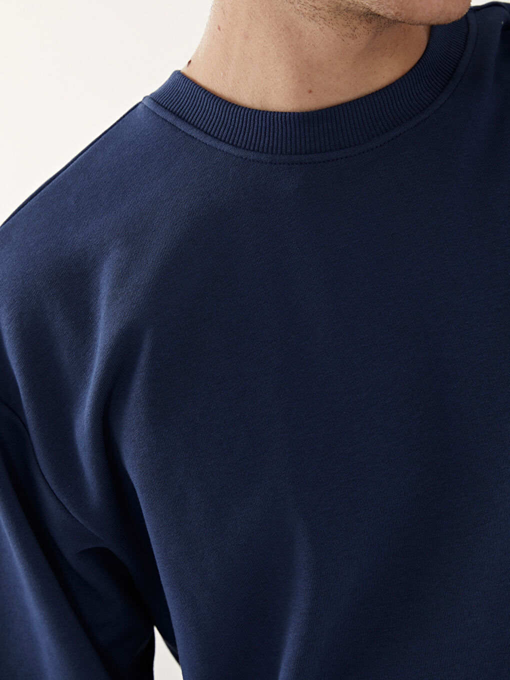 Crew Neck Long Sleeve Men's Sweatshirt -S59975Z8-YE1 Crew Neck Long Sleeve Men's Sweatshirt -S59975Z8-YE1