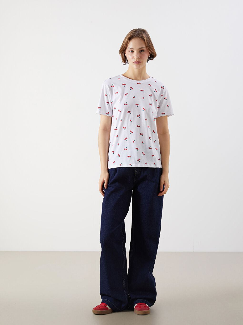 Crew Neck Cherry Printed Women'S T-Shirt -S5FU41Z8-LU7