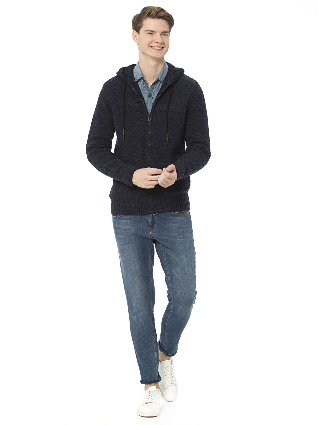 LCW Kapüşonlu Fermuarlı Hırka. 3