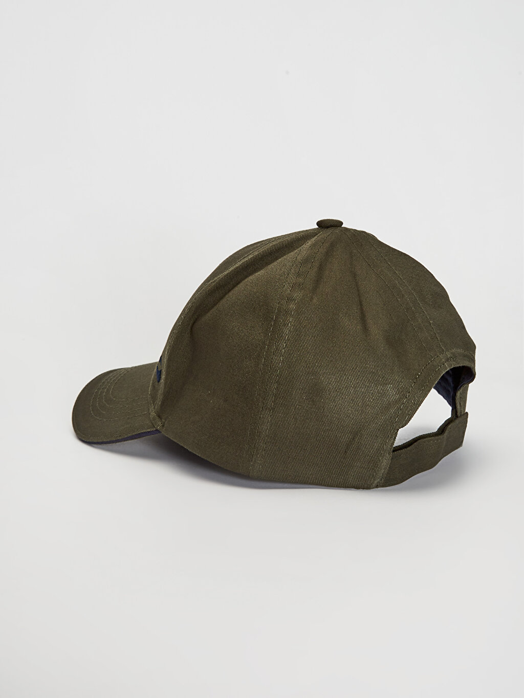 LCW Nakış Detaylı Pamuklu Şapka. 3