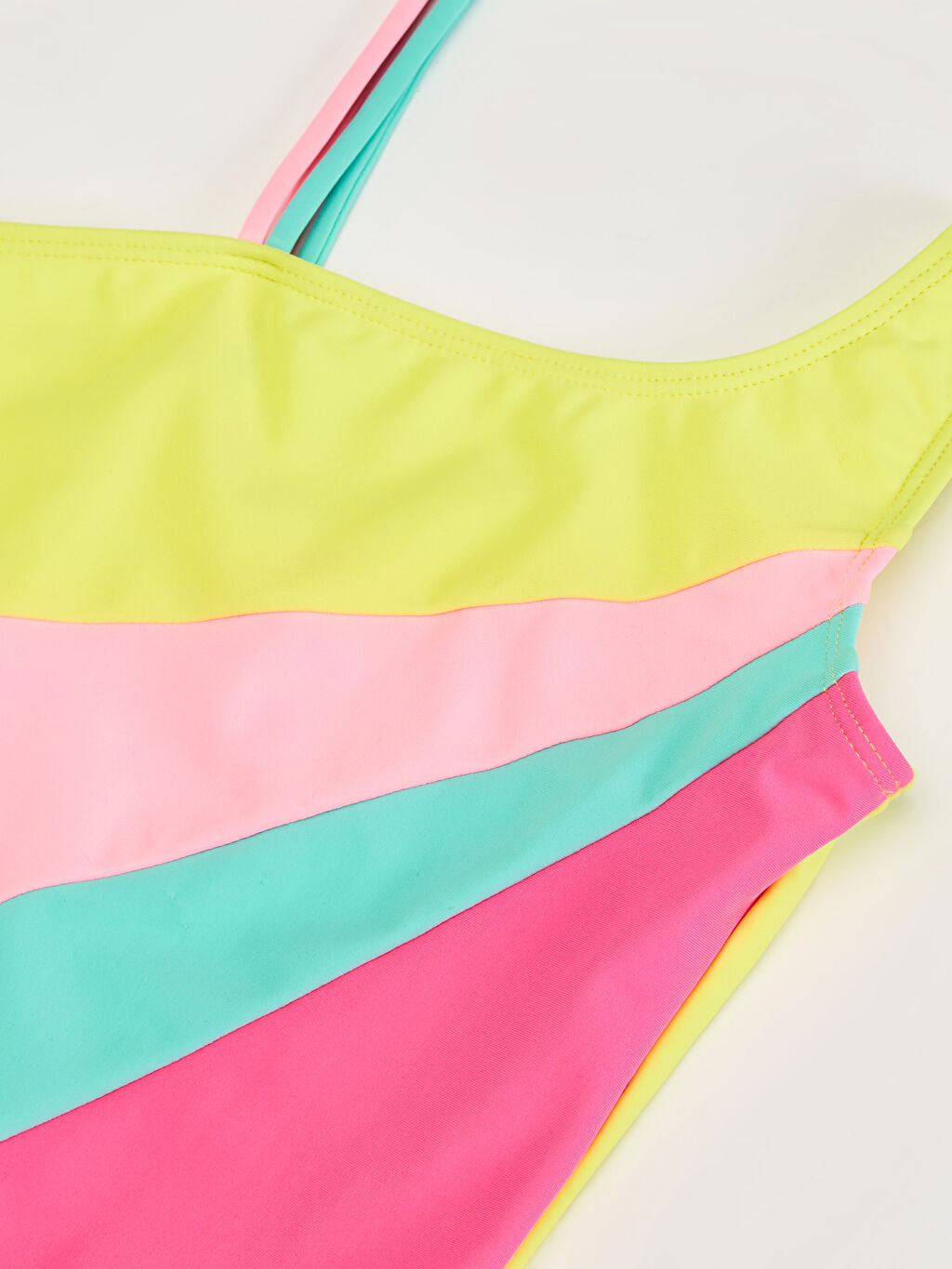 LCW Kız Çocuk Mayo. 3