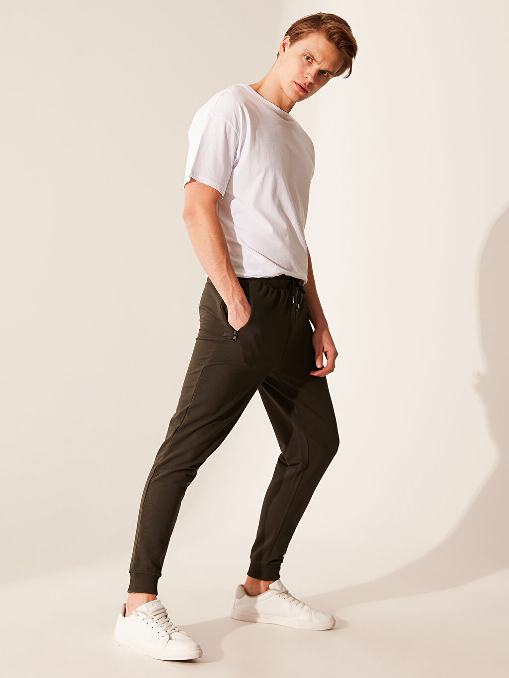 Haki Slim Fit Jogger Esofman Alti Lc Waikiki