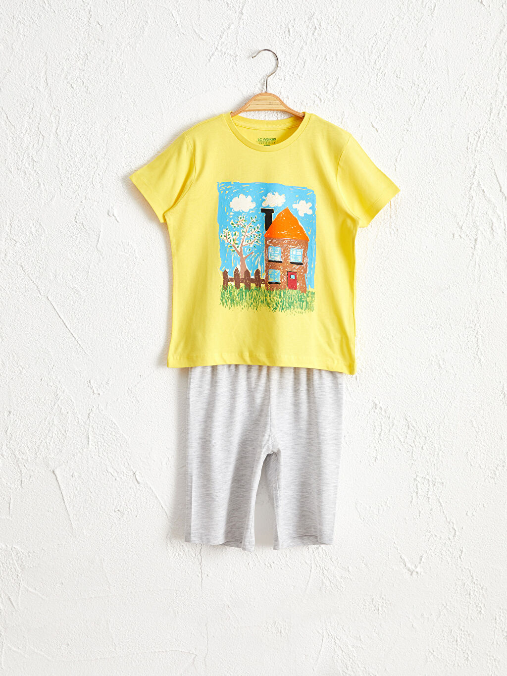 Sari Erkek Cocuk Baskili Pijama Takimi Lc Waikiki