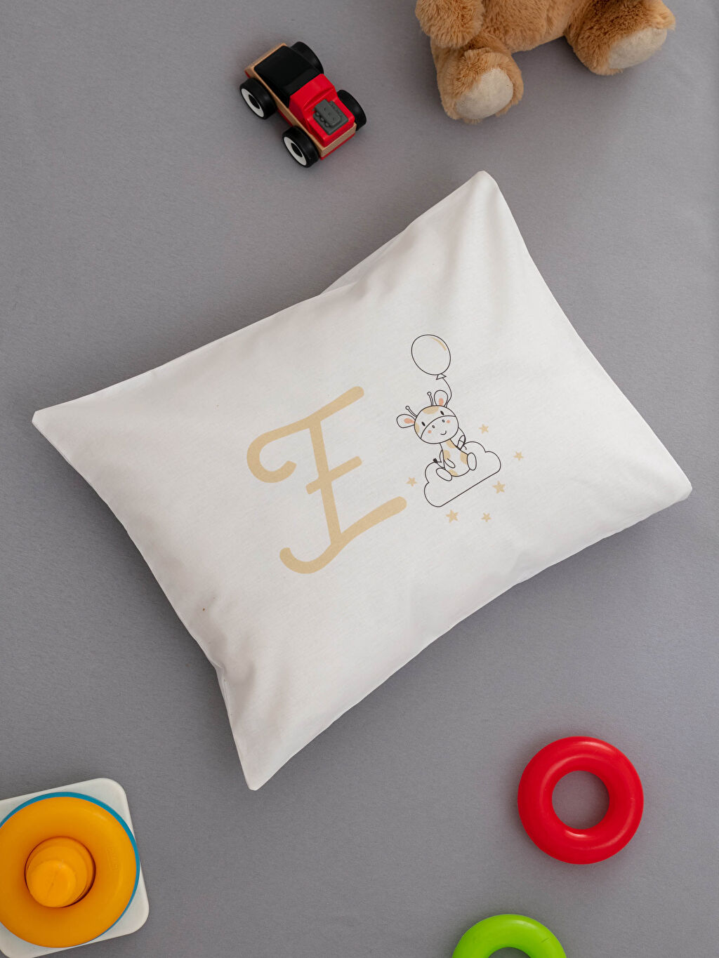 Bej E Harfi Baskılı Bebek Yastık Kılıfı LC Waikiki