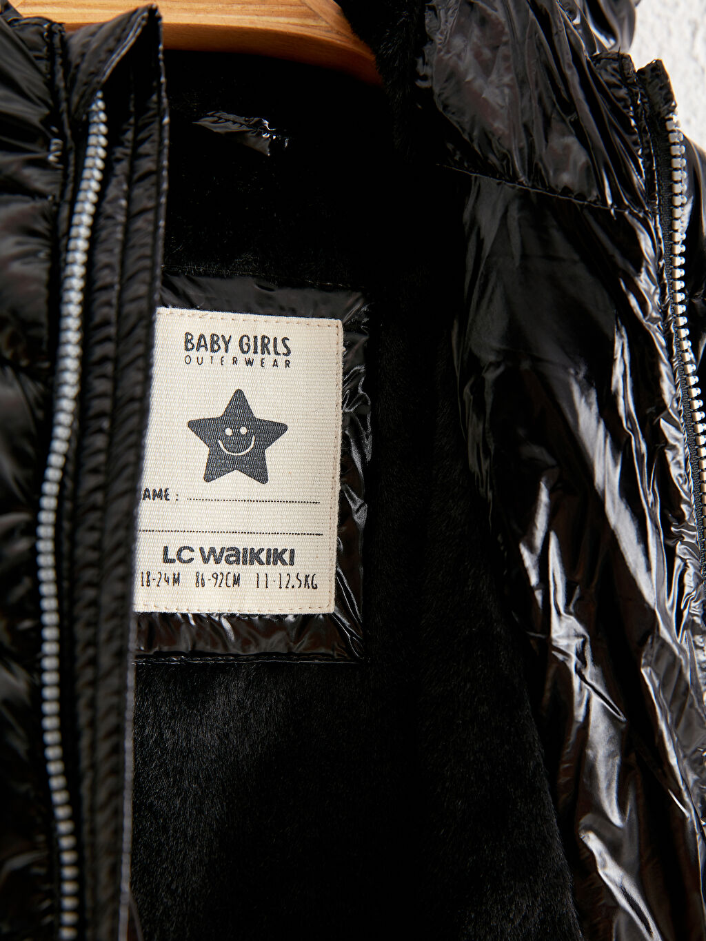 Siyah Kız Bebek Kapüşonlu Mont LC Waikiki
