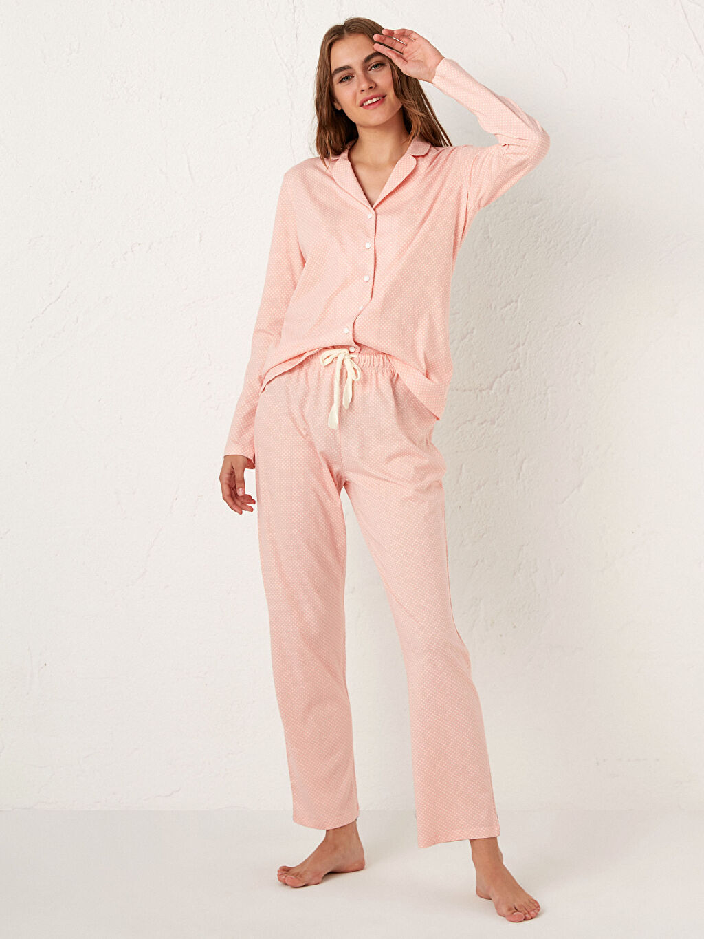 Pembe Organik Pamuklu Puantiyeli Pijama Takimi Lc Waikiki