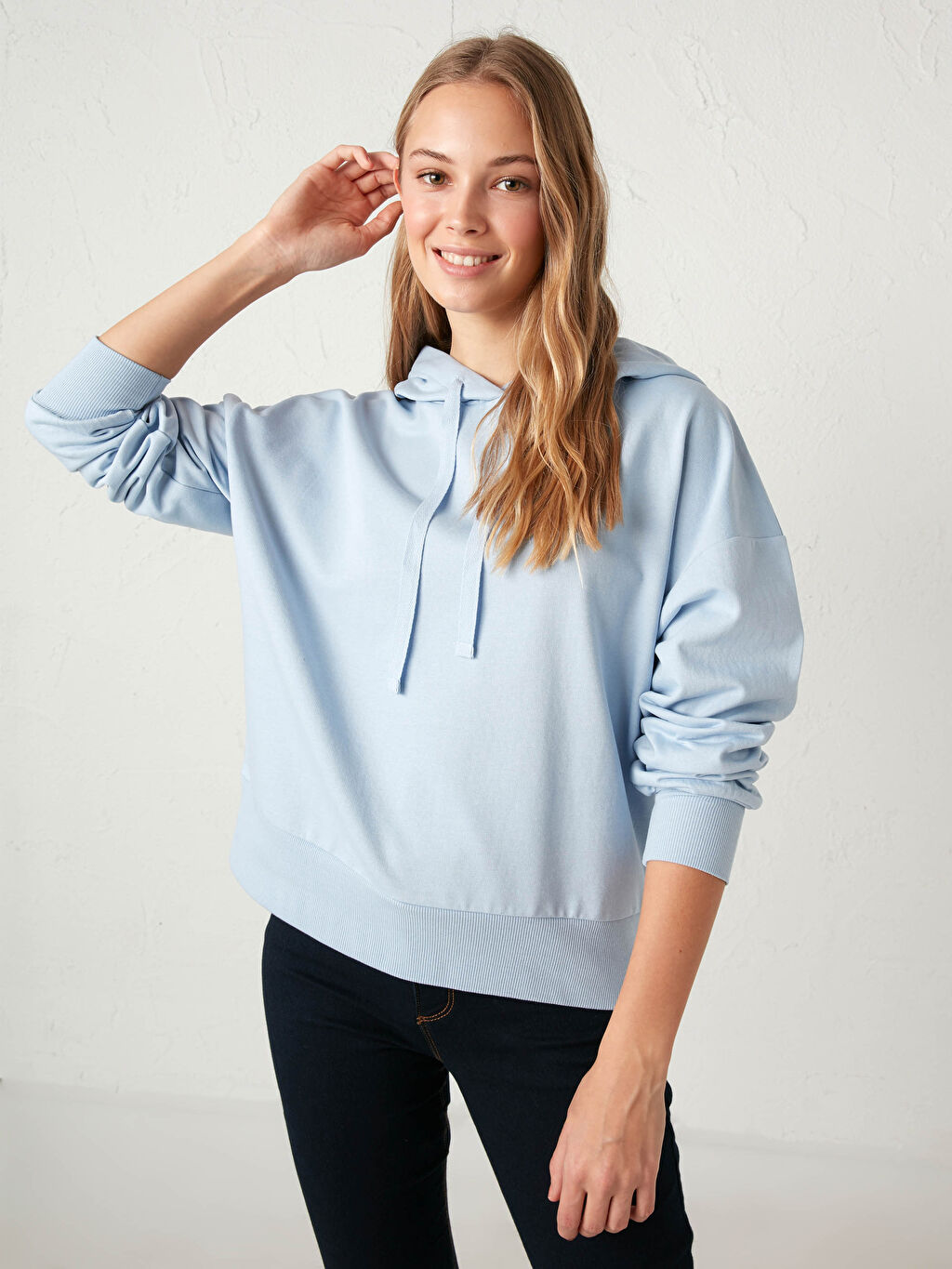 Mavi Kapusonlu Basic Sweatshirt 0wgt28z8 Fh0 Lc Waikiki