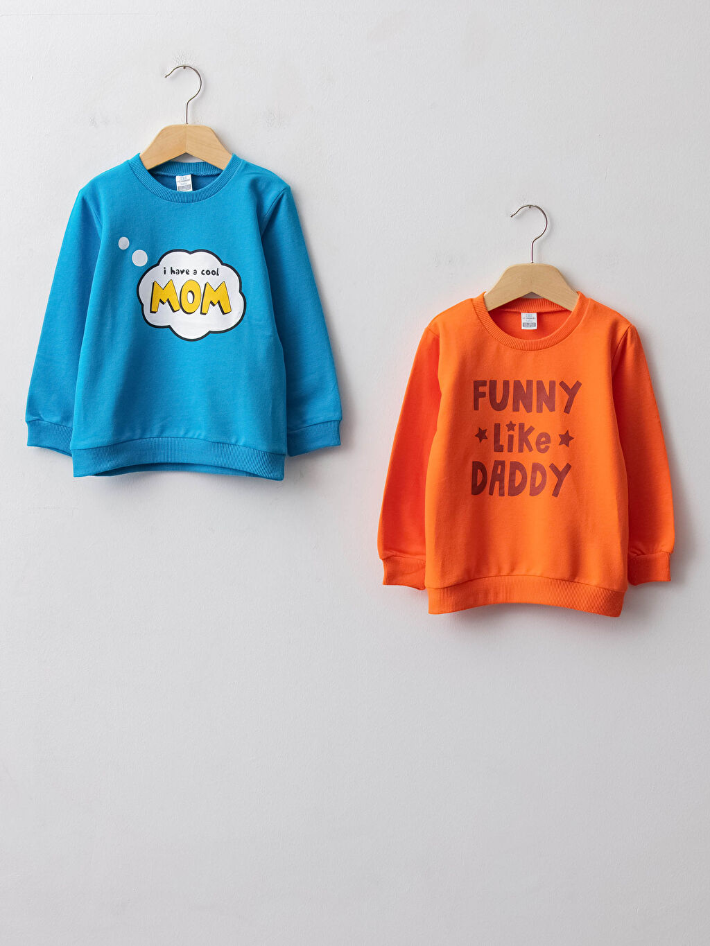 Turkuaz Bisiklet Yaka Uzun Kollu Baskili Pamuklu Erkek Bebek Sweatshirt 2 Li W1g439z1 Gvu Lc Waikiki Turkuaz Bisiklet Yaka Uzun Kollu Baskili Pamuklu Erkek Bebek Sweatshirt 2 Li W1g439z1 Gvu Lc Waikiki