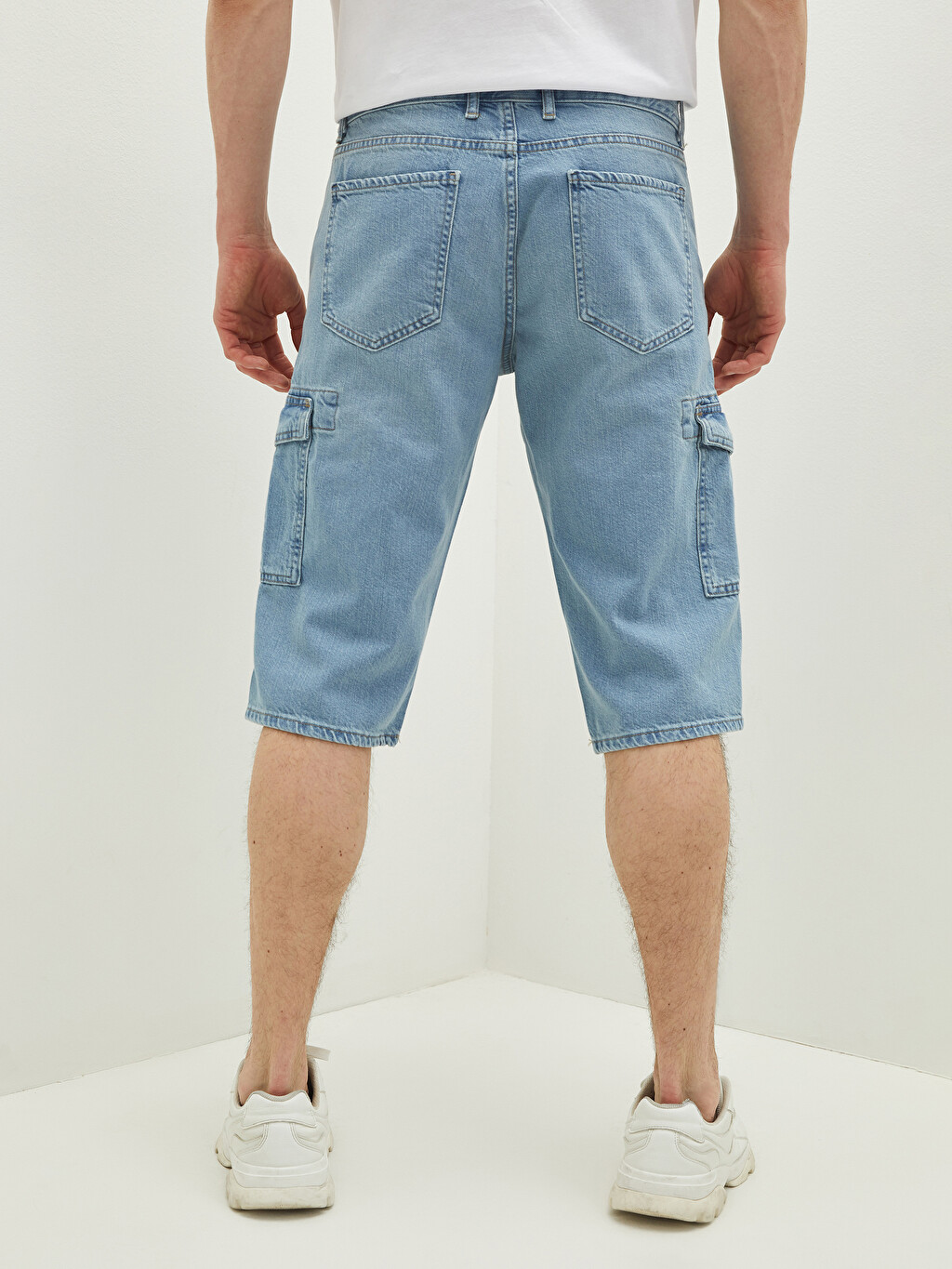 Standard Fit Bermuda Men's Jean Shorts 