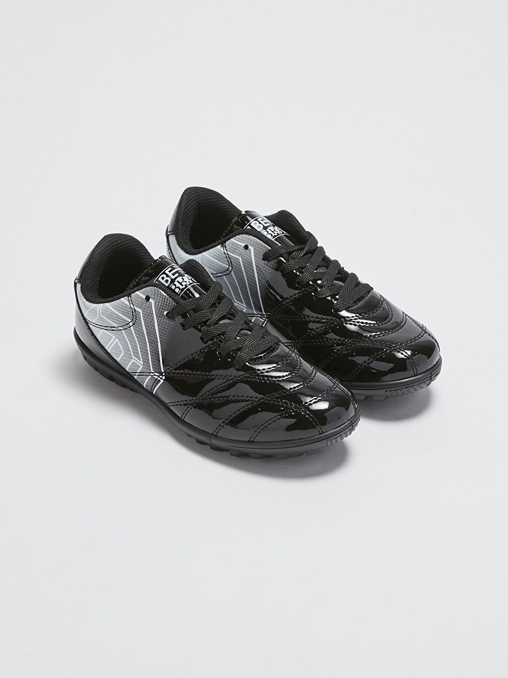 bağcıksız halı saha ayakkabısı