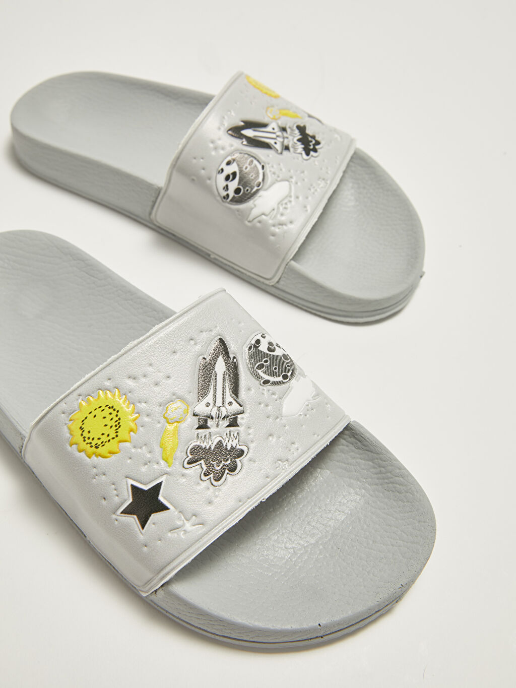 Gri Baskılı Tek Bantlı Erkek Çocuk Terlik LC Waikiki