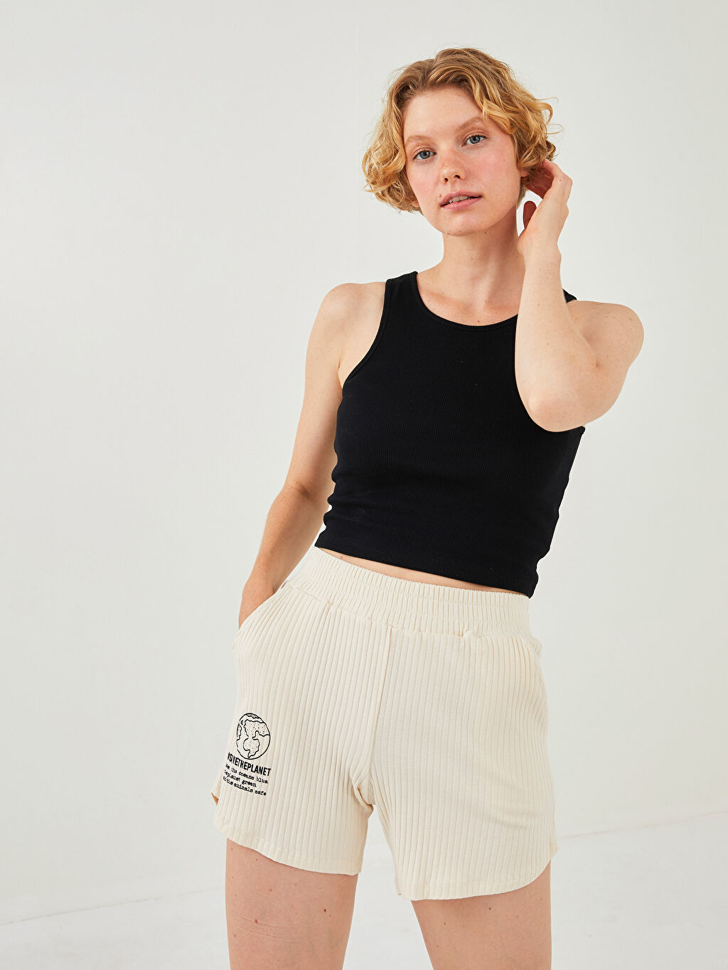 LCW CASUAL Women's Bermuda Shorts With Elastic Waist Printed Pocket Detail S1LR13Z8QWF