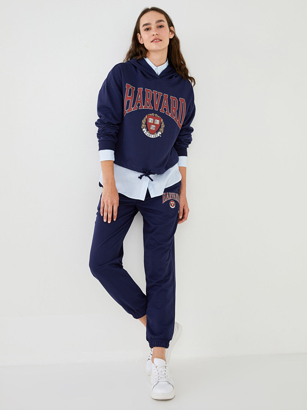 Lacivert Lcw Casual Beli Lastikli Baskili Cep Detayli Kadin Esofman Alti W1bi39z8 Hfh Lc Waikiki