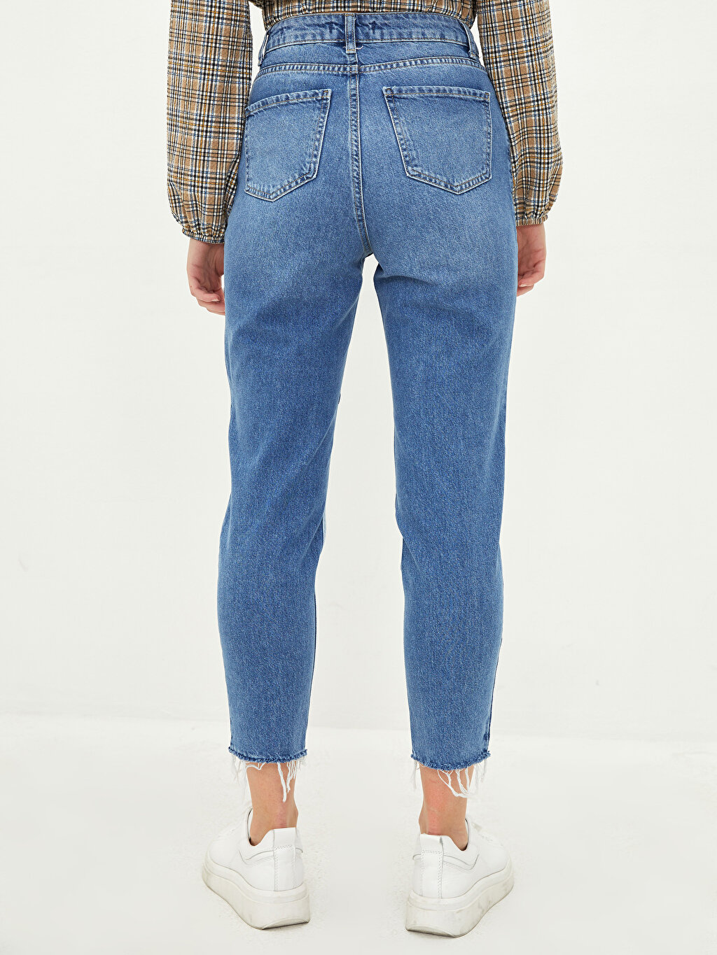 High Waist Mom Fit Rodeo Jean Trousers For Women With Pocket Detail  -W1HV60Z8-311 - W1HV60Z8-311 - LC Waikiki