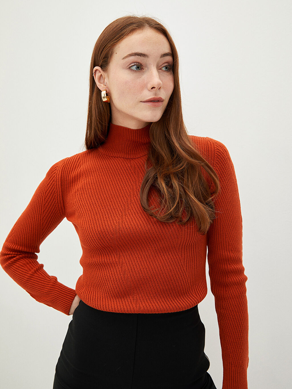 nike tech trainer grey