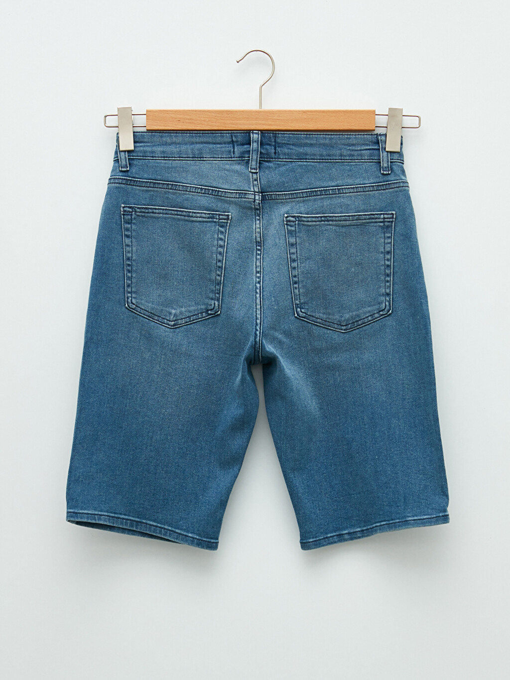 Standard Fit Men's Jean Shorts 