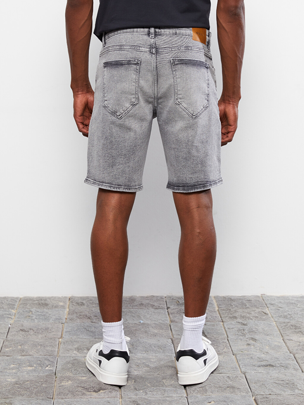 XSIDE Standard Fit Men's Jean Shorts 