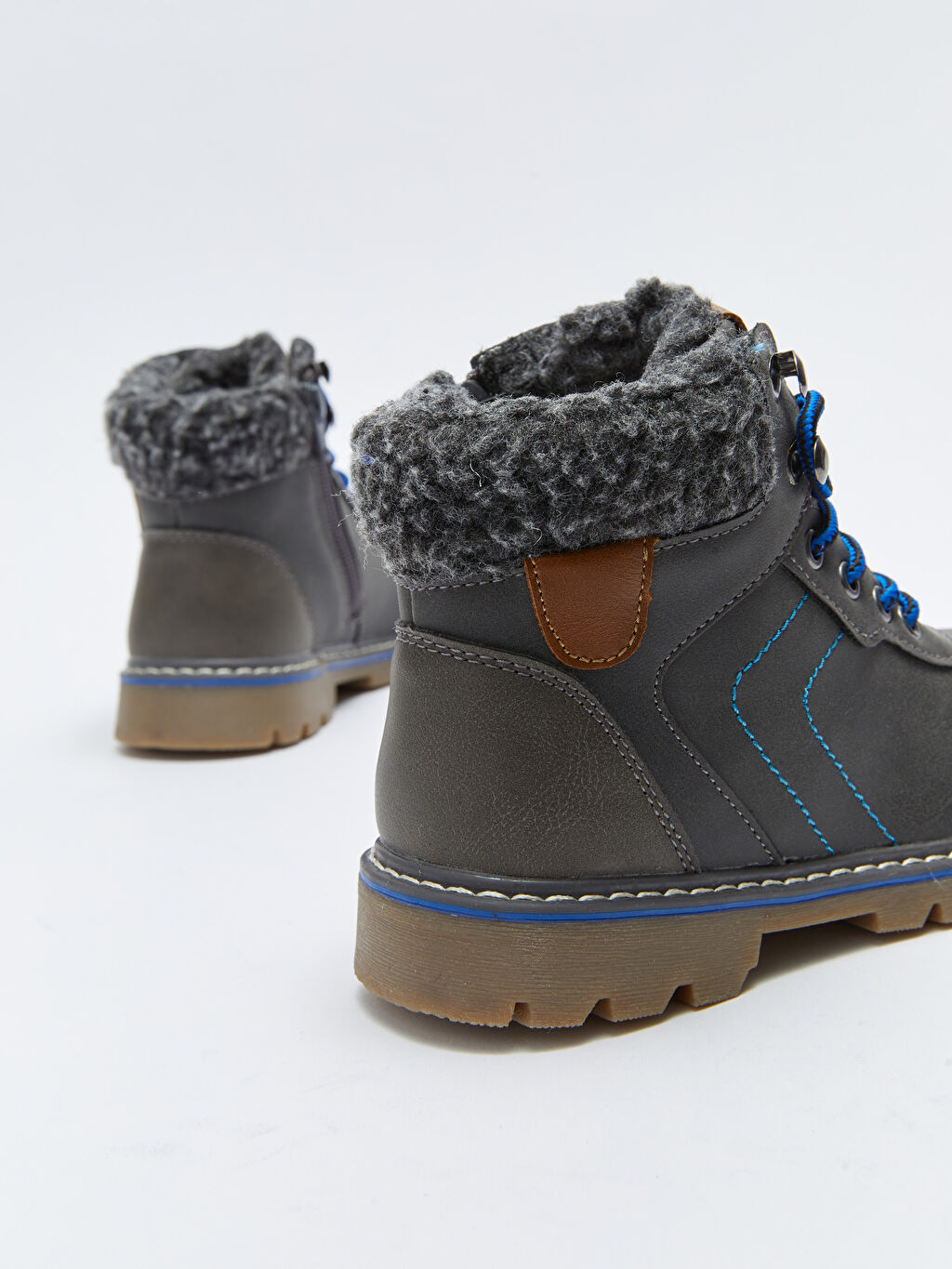 Lace Up And Zipper Boys Boots W22532Z4 QTV W22532Z4 QTV LC Waikiki lace-up-and-zipper-boys-boots-w22532z4-qtv-w22532z4-qtv-lc-waikiki