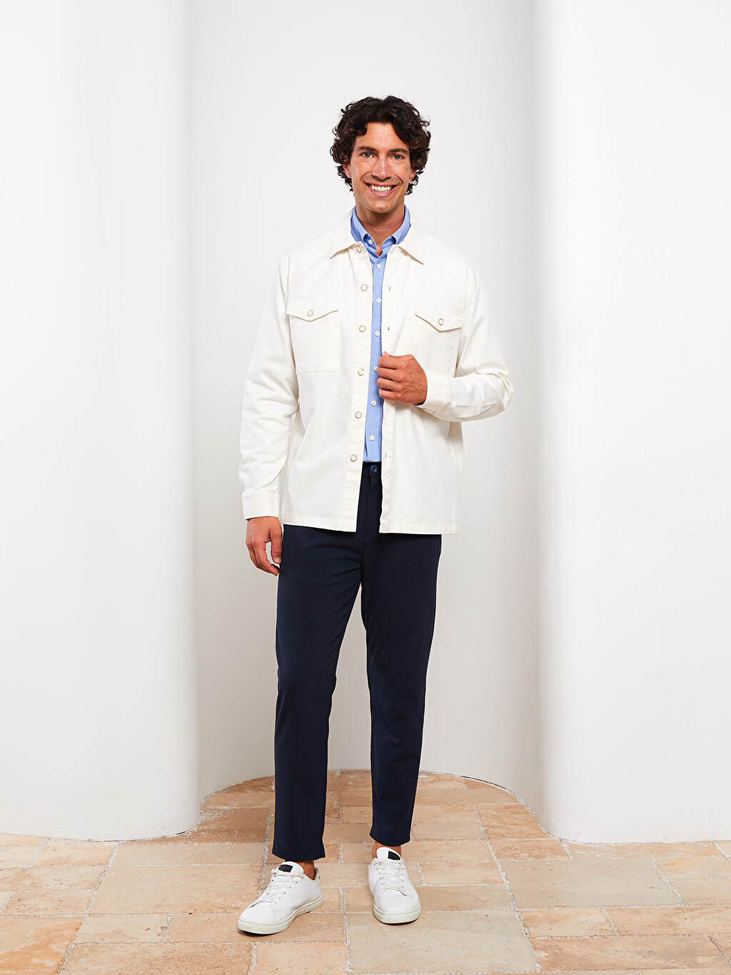 Comfortable Fit Long Sleeved Gabardine 