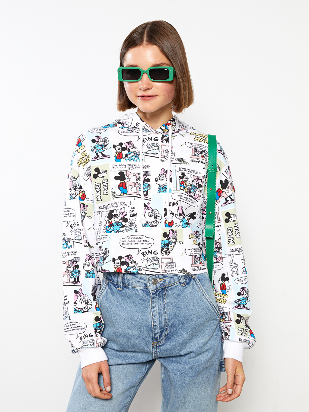Beyaz Kapüşonlu Mickey Mouse Baskılı 