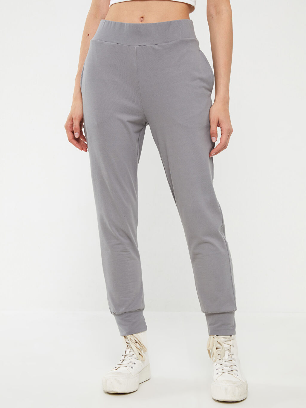 Брюки adidas Regular Jogger женские