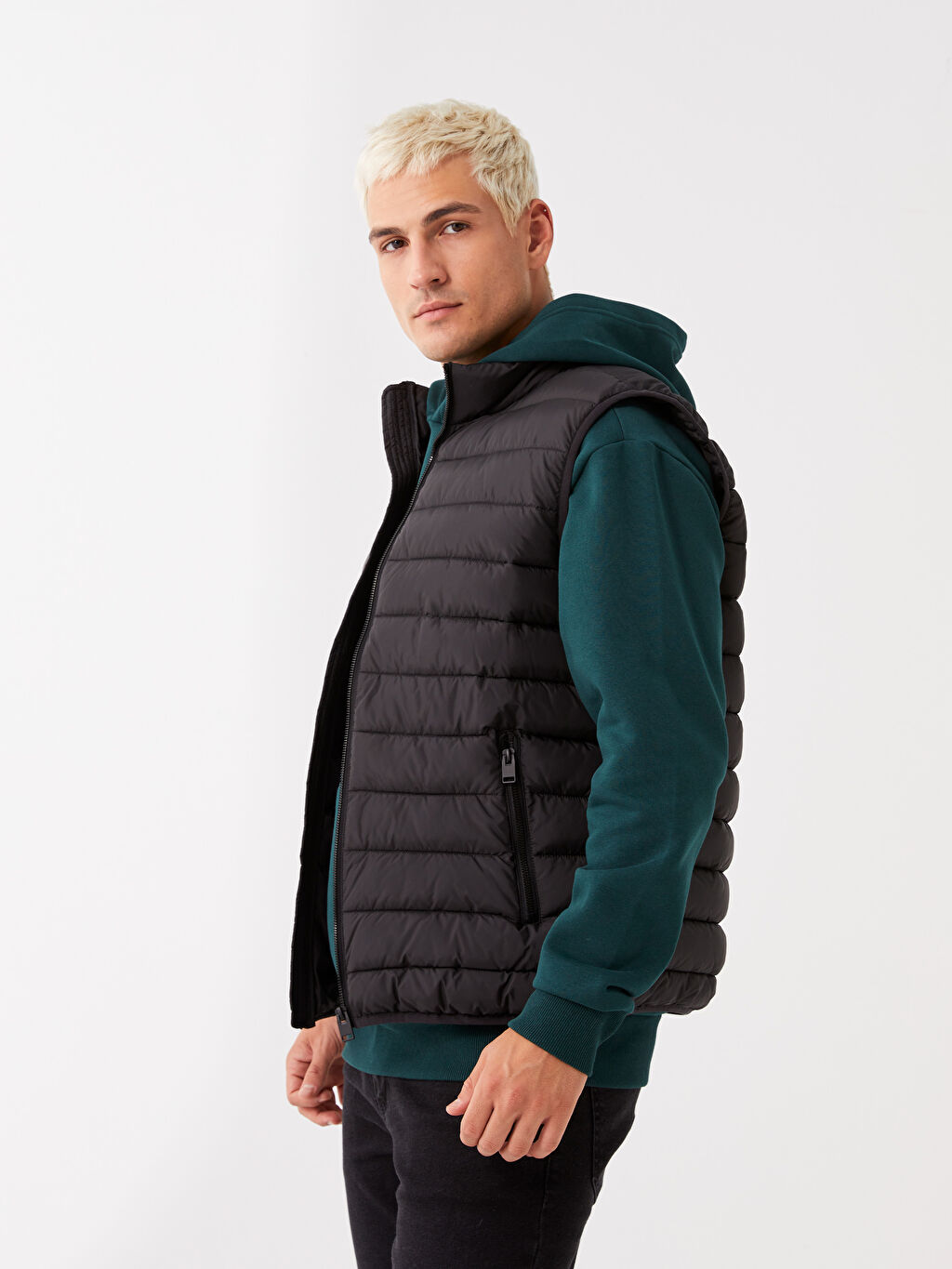 Standard Fit Turtle Neck Men's Down Vest -W32754Z8-CVL - W32754Z8-CVL - LC  Waikiki