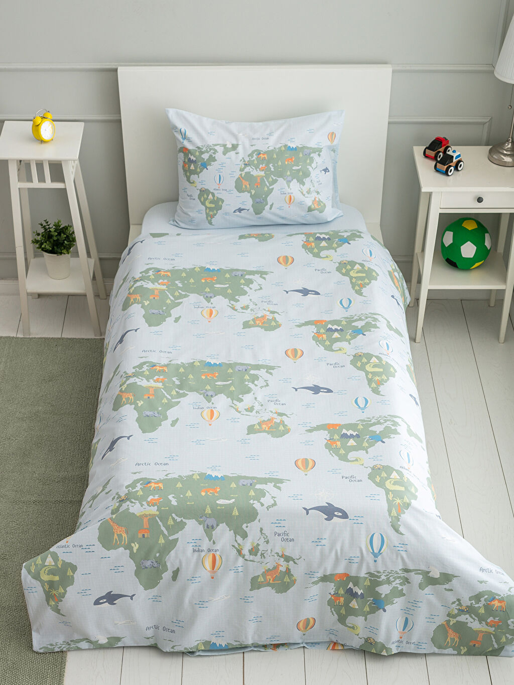 Çok Renkli Çocuk Nevresim Takımı LC Waikiki