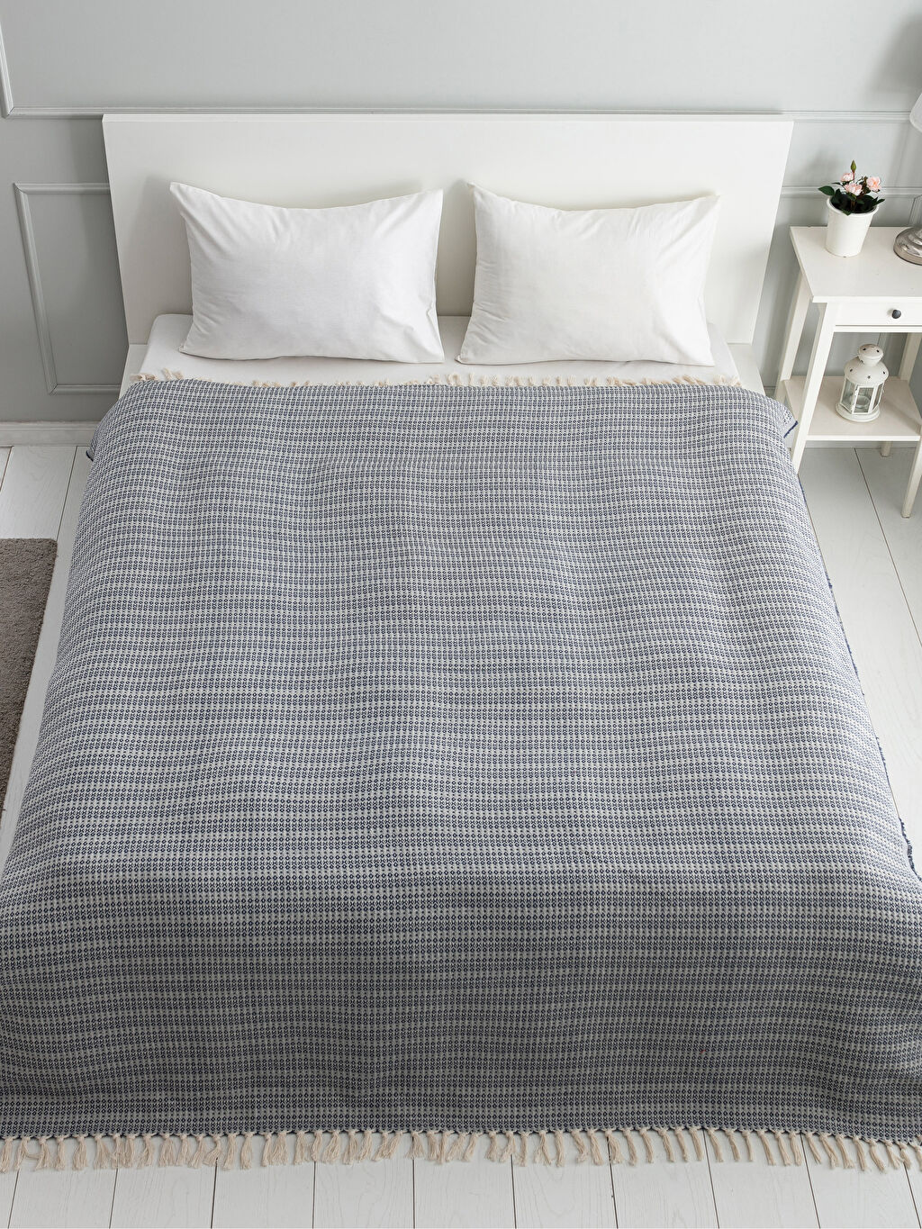 İndigo İndigo Çift Kişilik Yatak Örtüsü LC Waikiki İndigo İndigo Çift Kişilik Yatak Örtüsü LC Waikiki