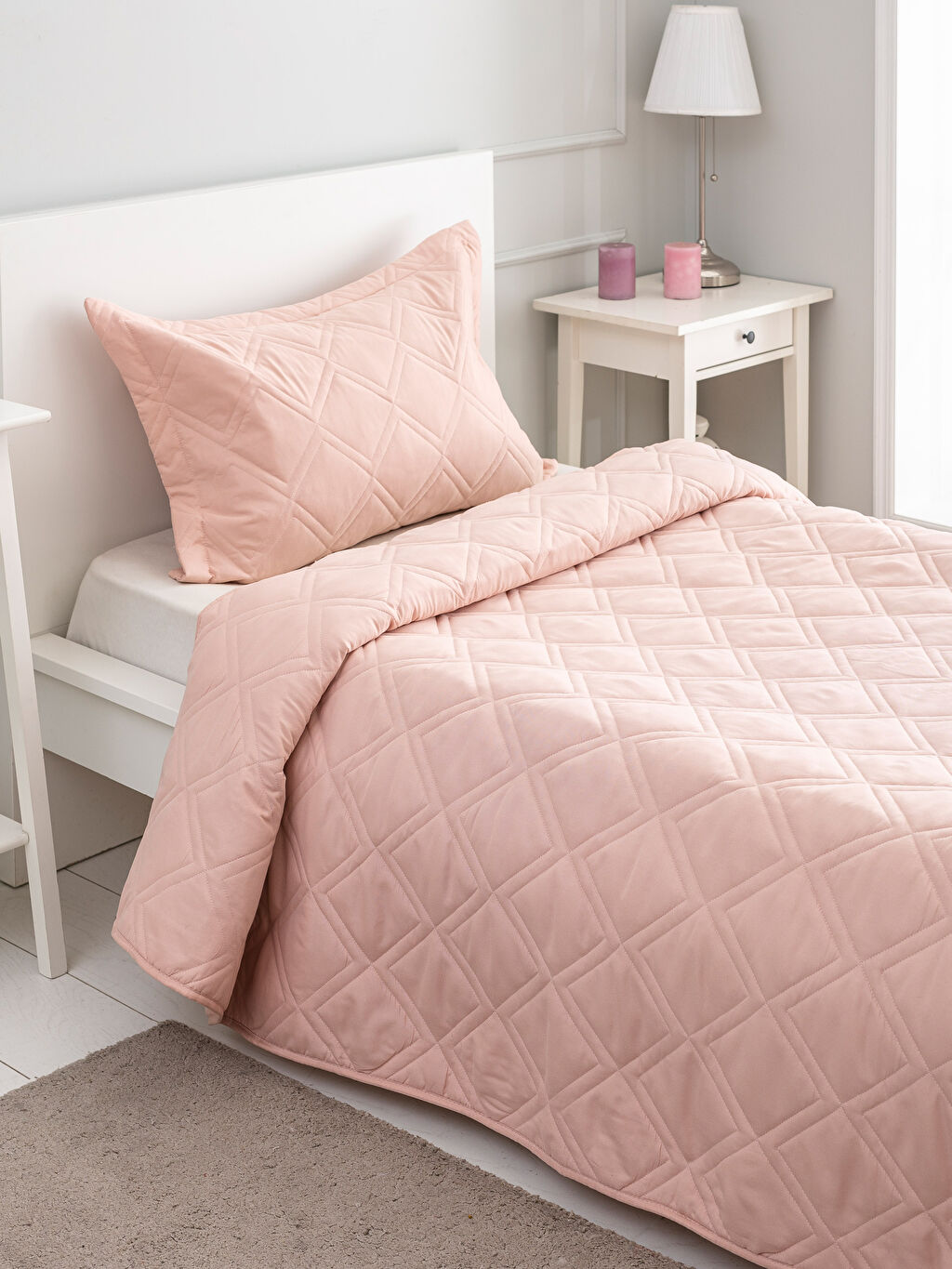 Pembe Tek Kişilik Kapitoneli Yatak Örtüsü Seti LC Waikiki