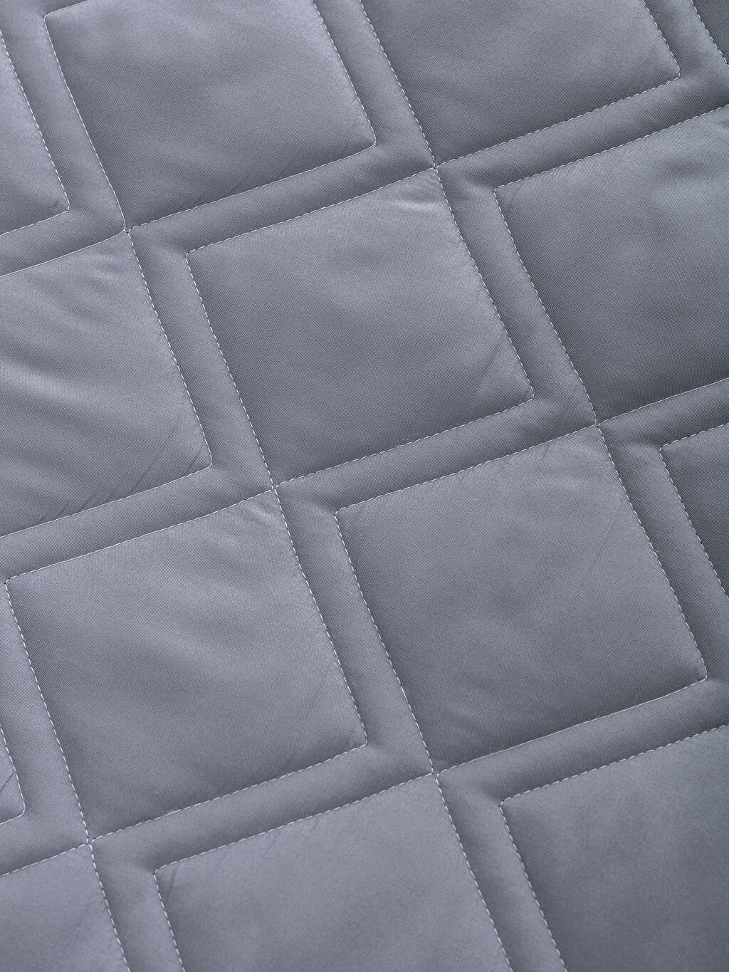 Gri Tek Kişilik Kapitoneli Yatak Örtüsü Seti LC Waikiki Gri Tek Kişilik Kapitoneli Yatak Örtüsü Seti LC Waikiki