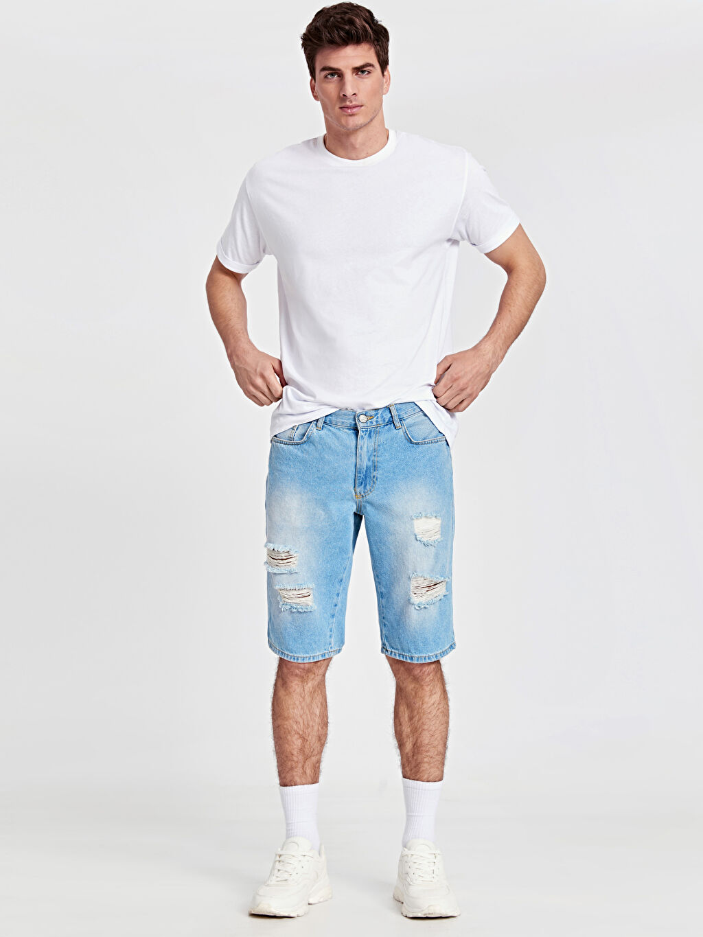 Indigo Yirtik Detayli Regular Fit Jean Sort Lc Waikiki