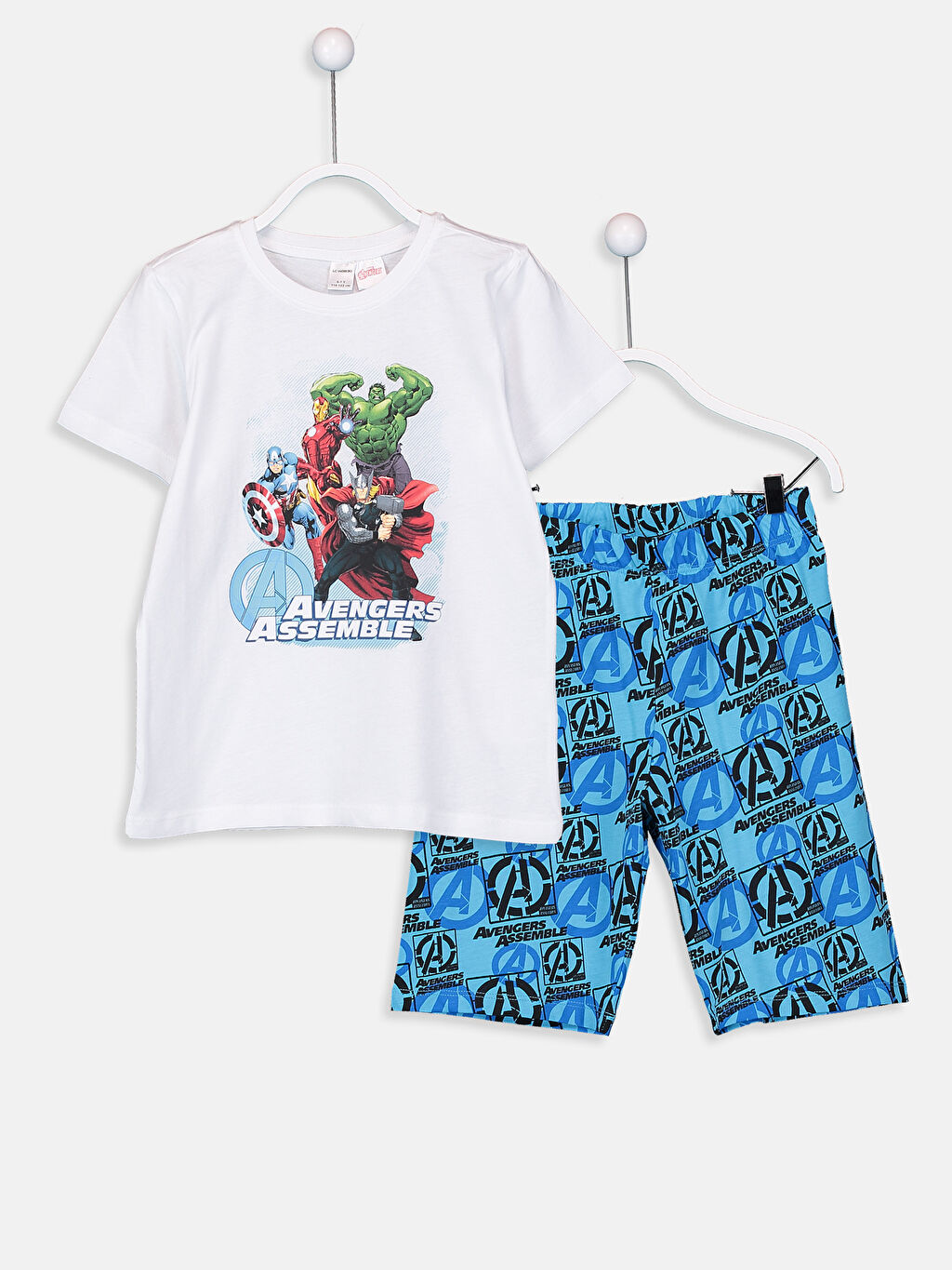 Beyaz Erkek Çocuk Avengers Lisanslı Pijama Takımı LC Waikiki