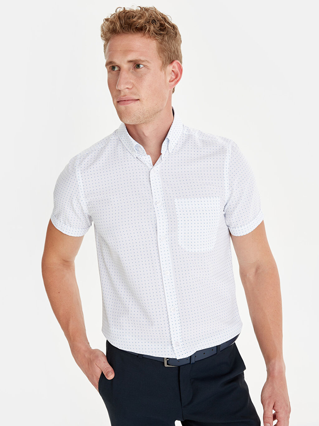 Beyaz Slim Fit Baskili Kisa Kollu Gomlek Lc Waikiki