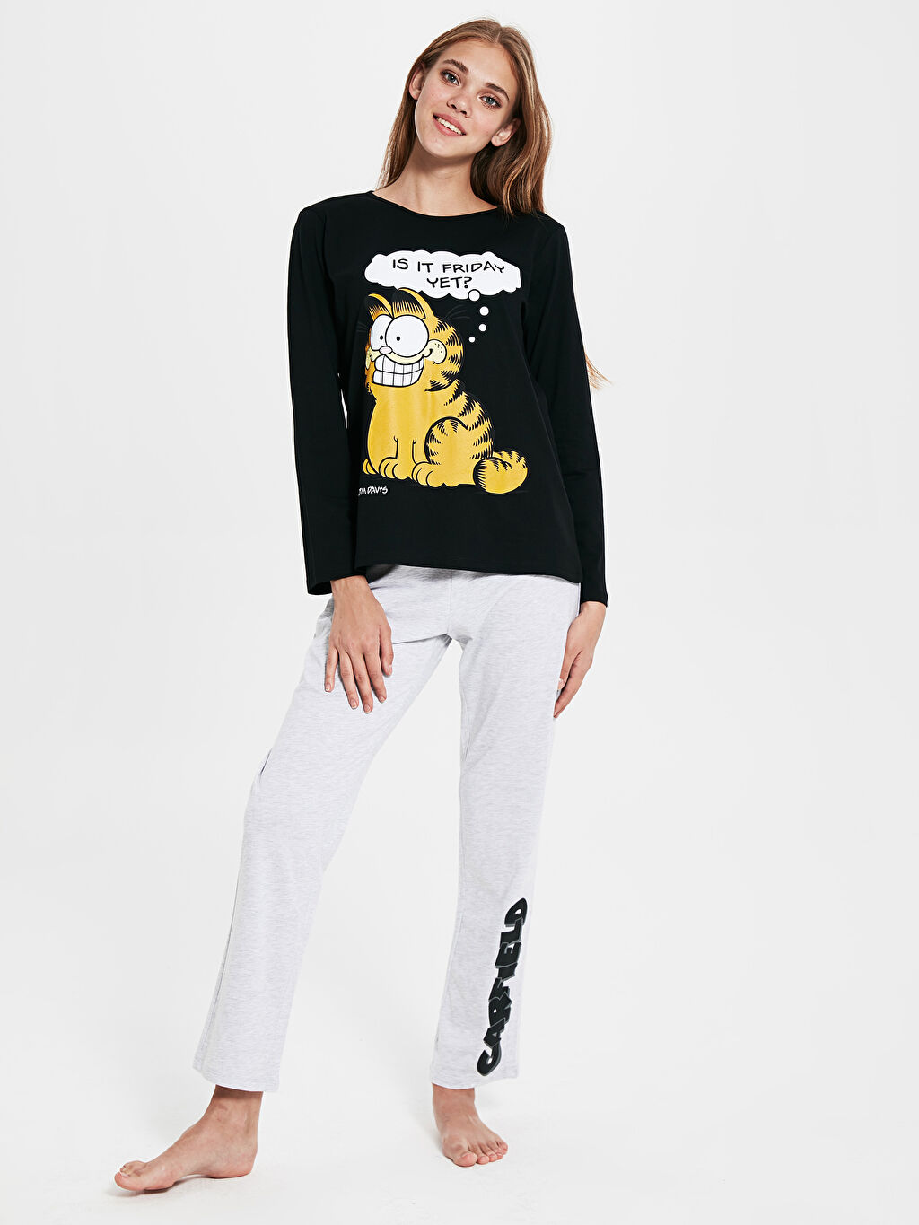 Siyah Garfield Baskili Pamuklu Pijama Takimi Lc Waikiki