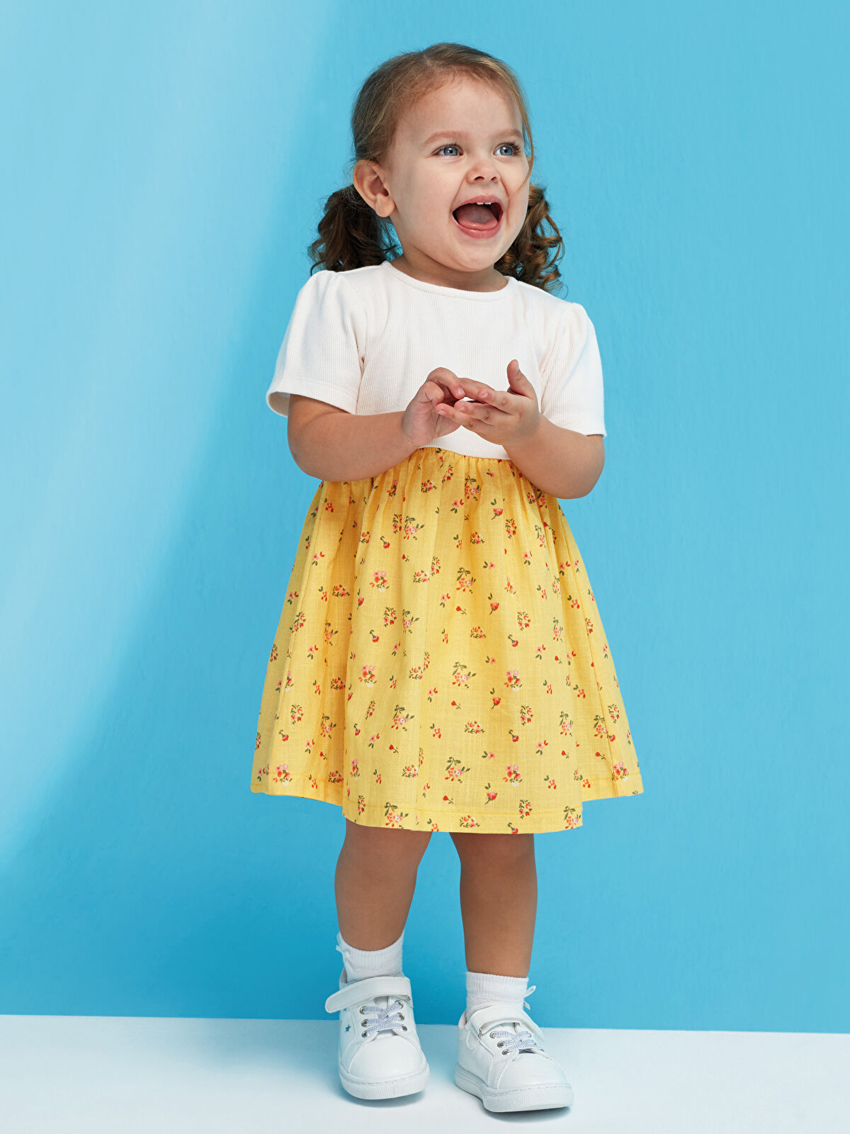 Pembe Bisiklet Yaka Kısa Kol Kız Bebek Elbise LC Waikiki