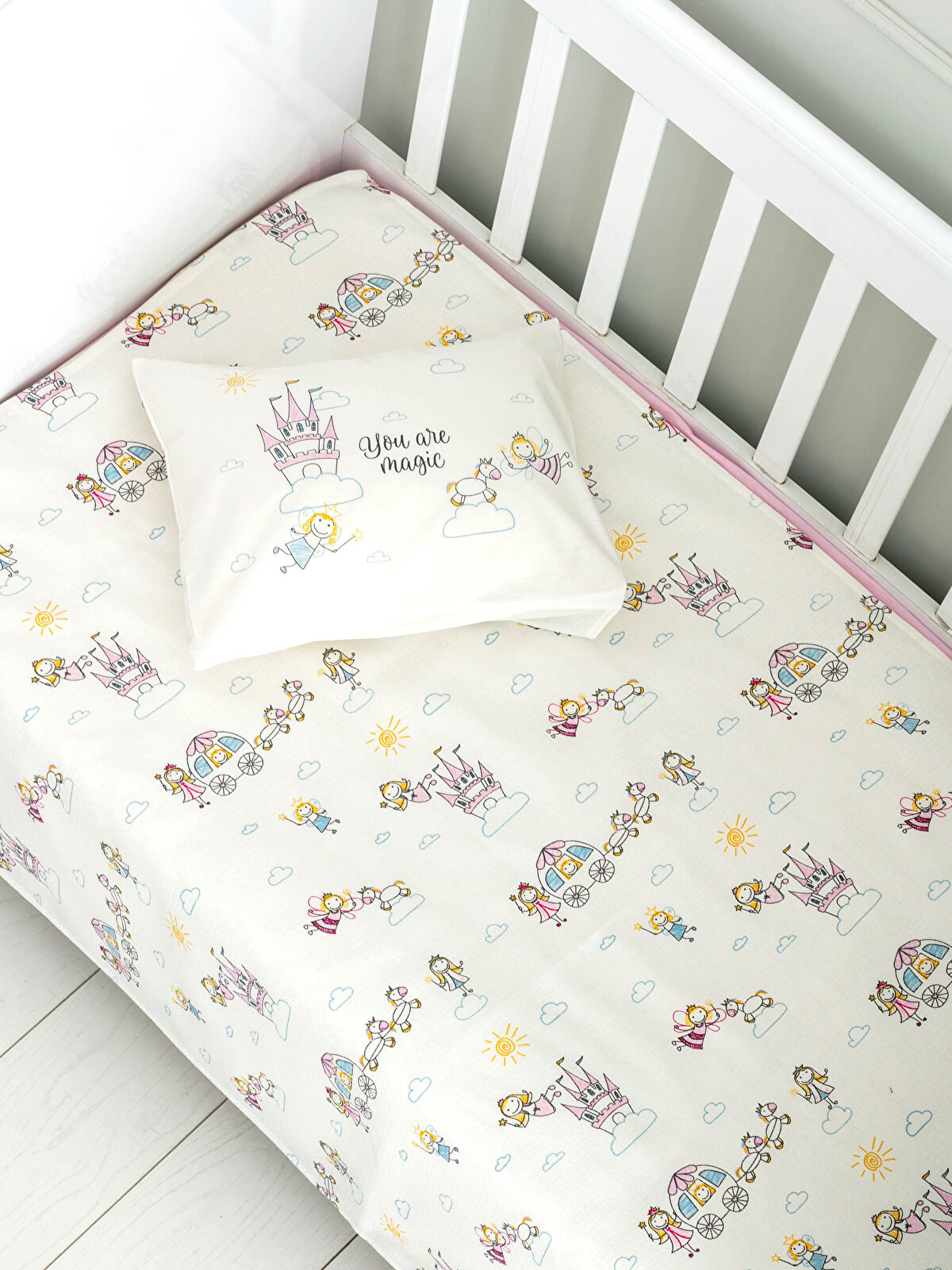 Çok Renkli Baskılı Kız Bebek Pike Takımı LC Waikiki