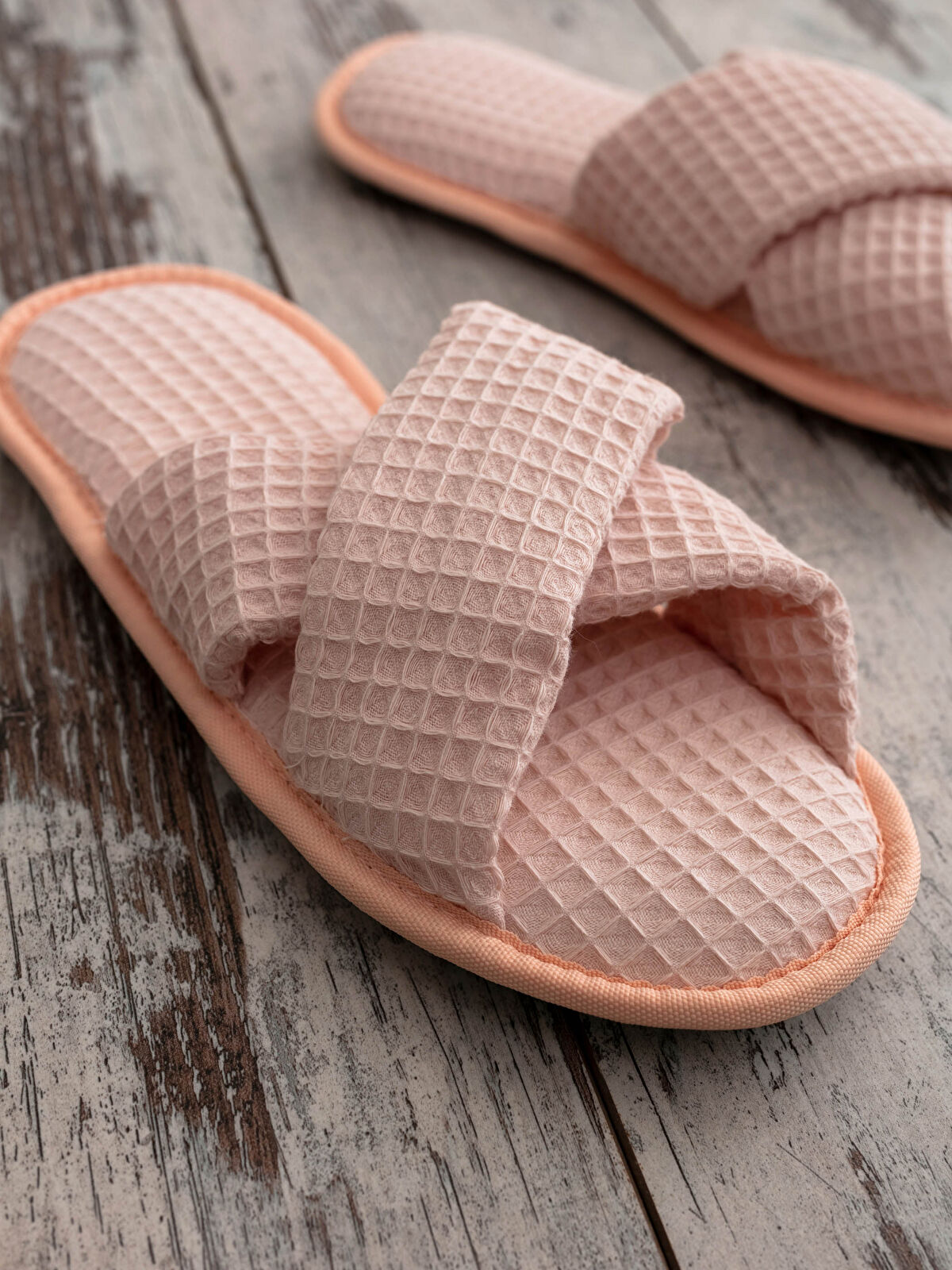 Pembe Çapraz Bantlı Kadın Ev Terliği LC Waikiki