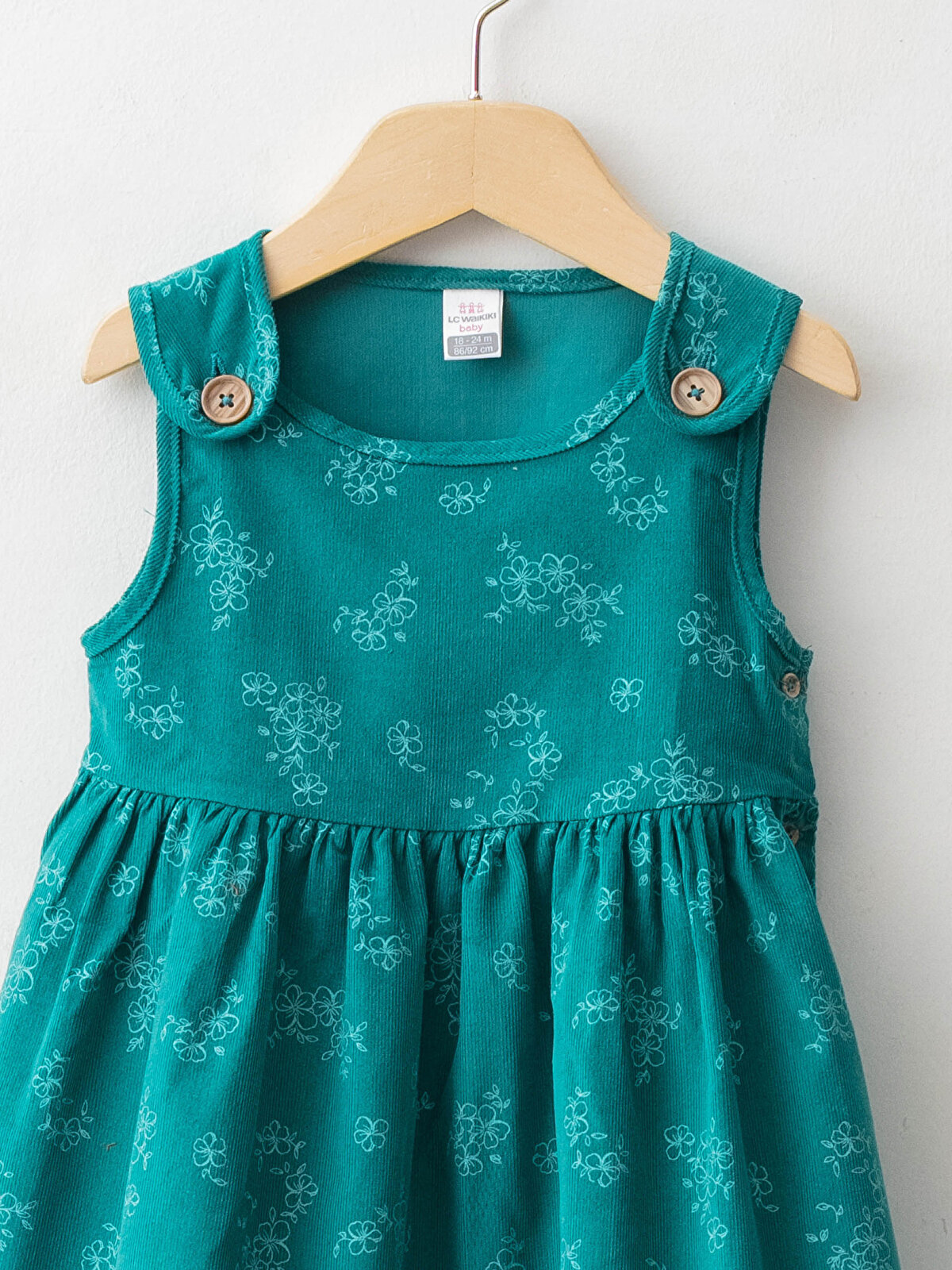 Baby frock hires stock photography and images  Alamy