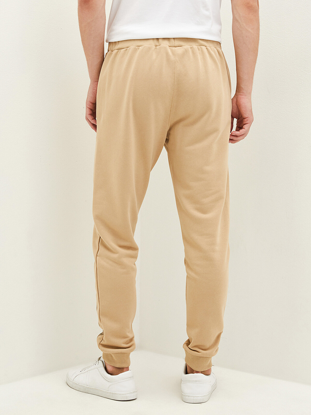 LCW CASUAL Slim Fit Men Jogger Trousers 