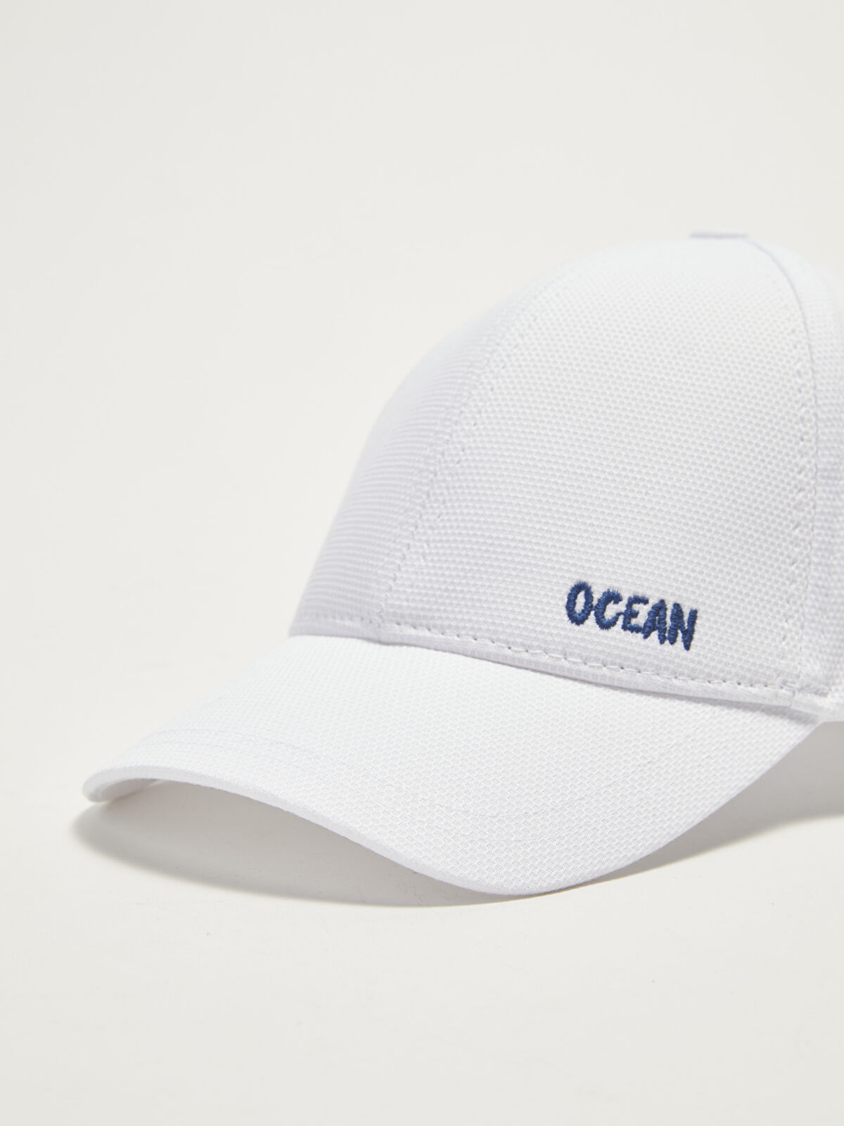 Beyaz Baskılı Erkek Çocuk Kep Şapka LC Waikiki