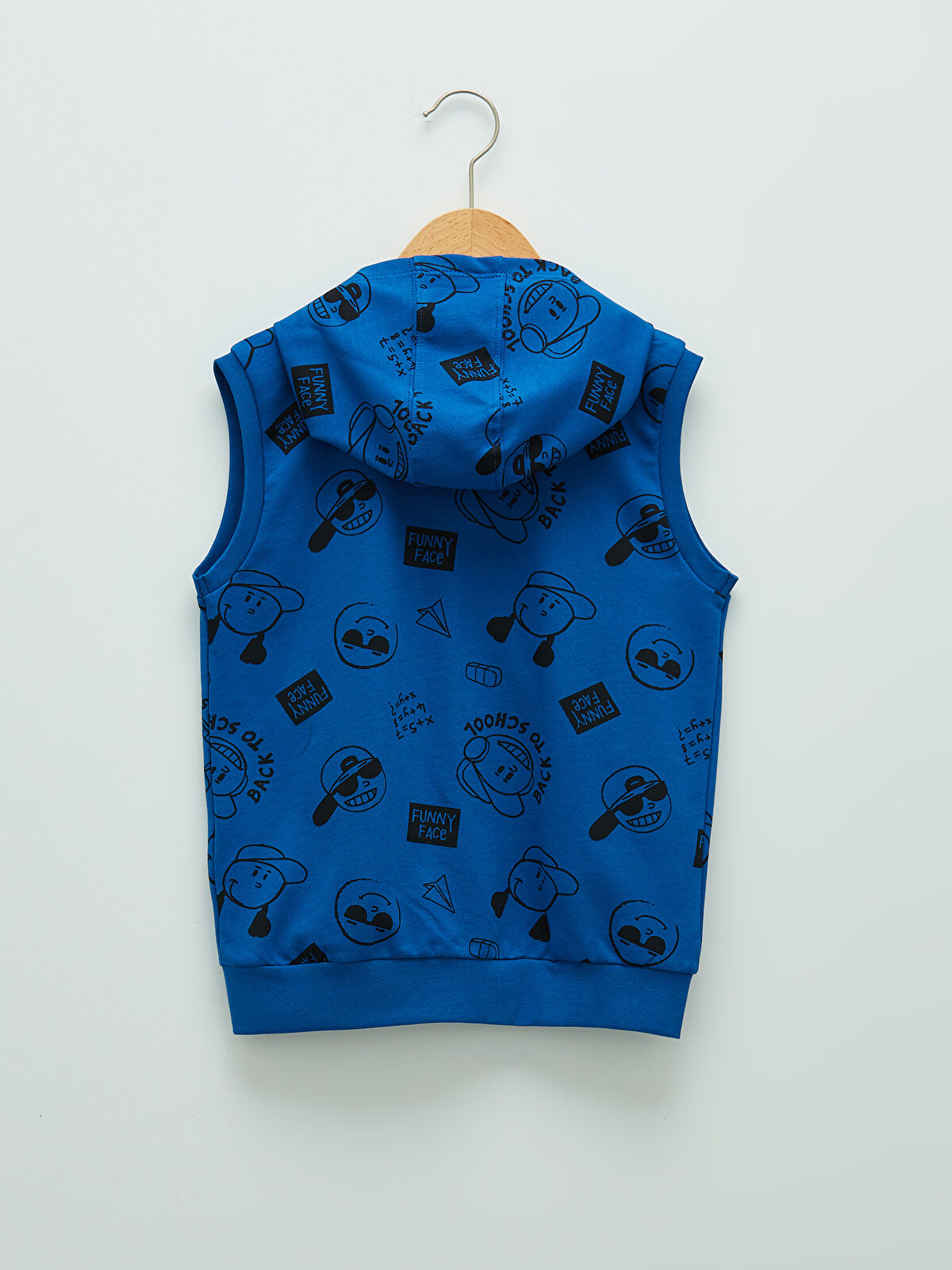 Siyah Kapüşonlu Baskılı Erkek Çocuk Yelek LC Waikiki