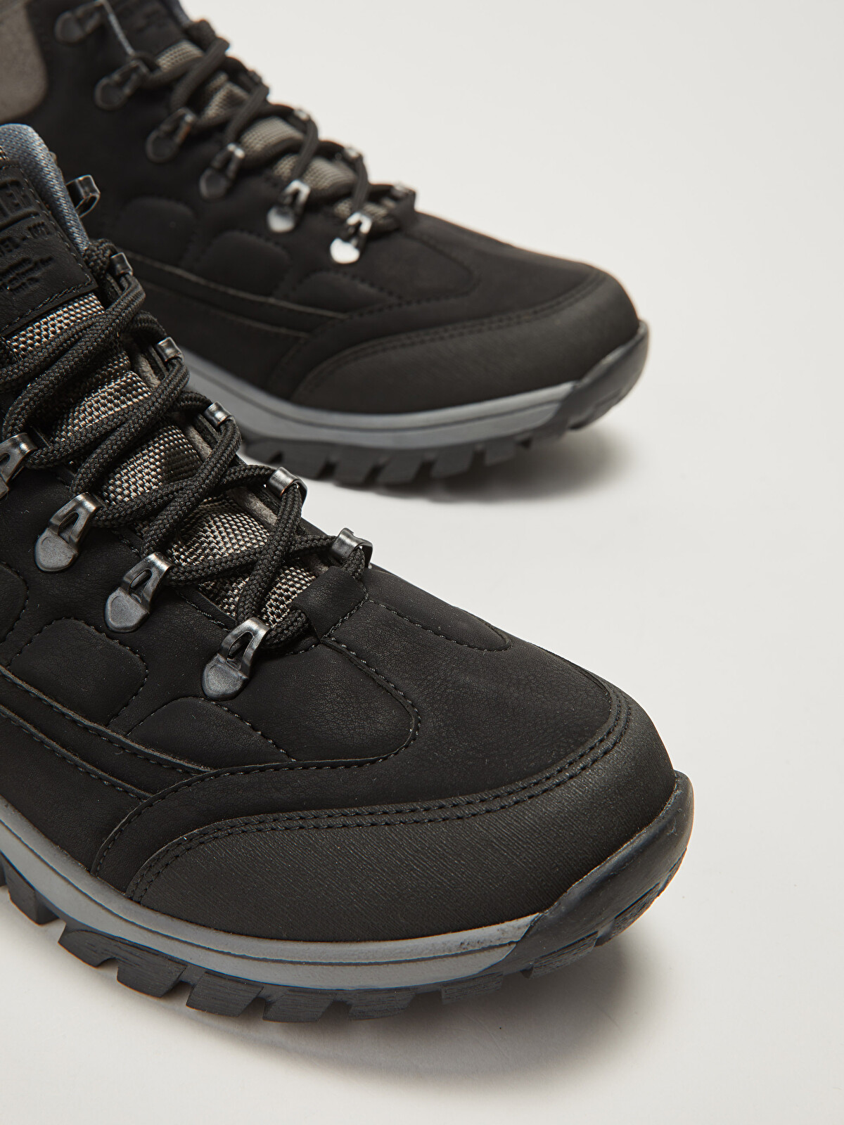 Decorative Stitched Lace-Up Men's 
