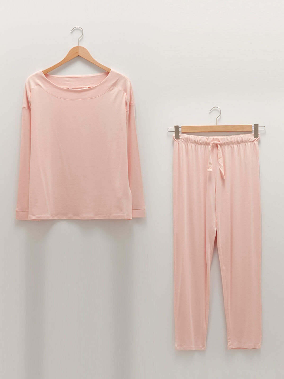 Pembe Bisiklet Yaka Dugme Detayli Uzun Kollu Kadin Pijama Takimi Lc Waikiki