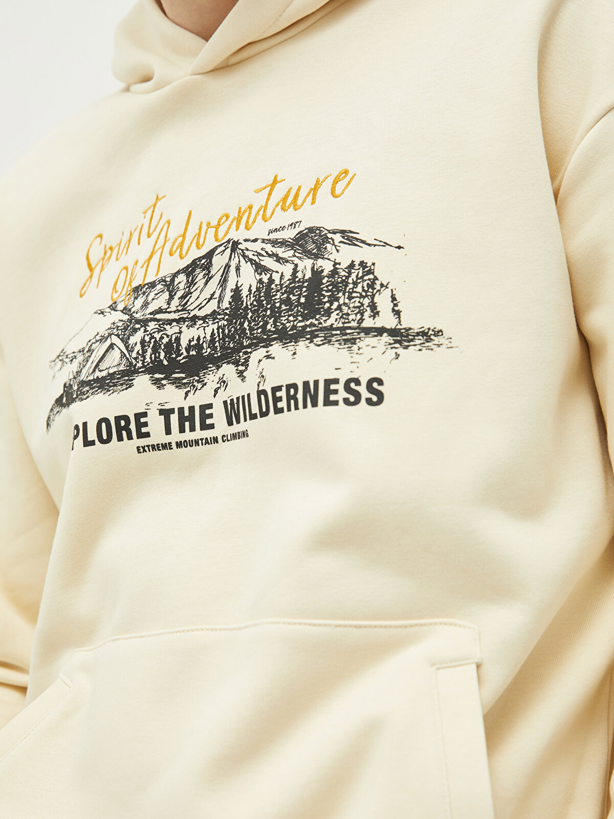 LCW CASUAL Long Sleeve Printed Men's Sweatshirt with Hood 