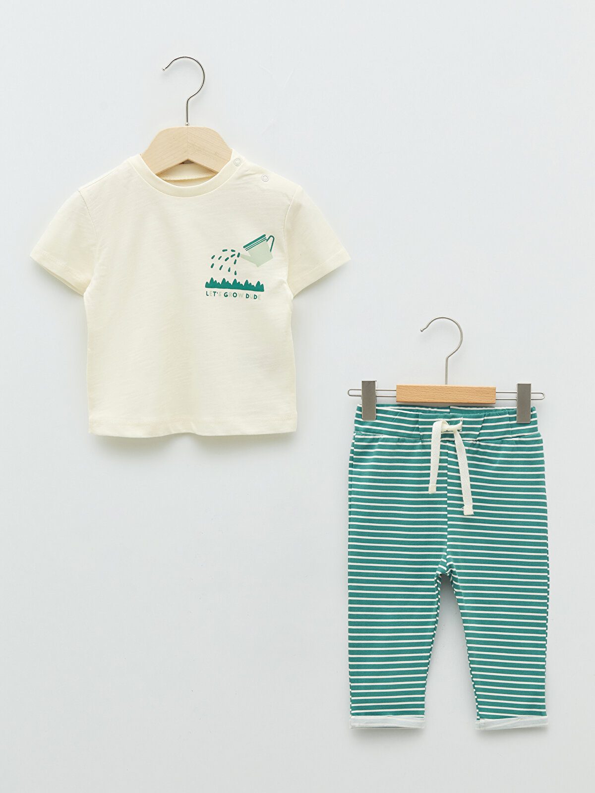 Crew Neck Short Sleeve Printed Baby Boy T-Shirt and Trousers 2-Piece Set  -S21573Z1-KXP - S21573Z1-KXP - LC Waikiki