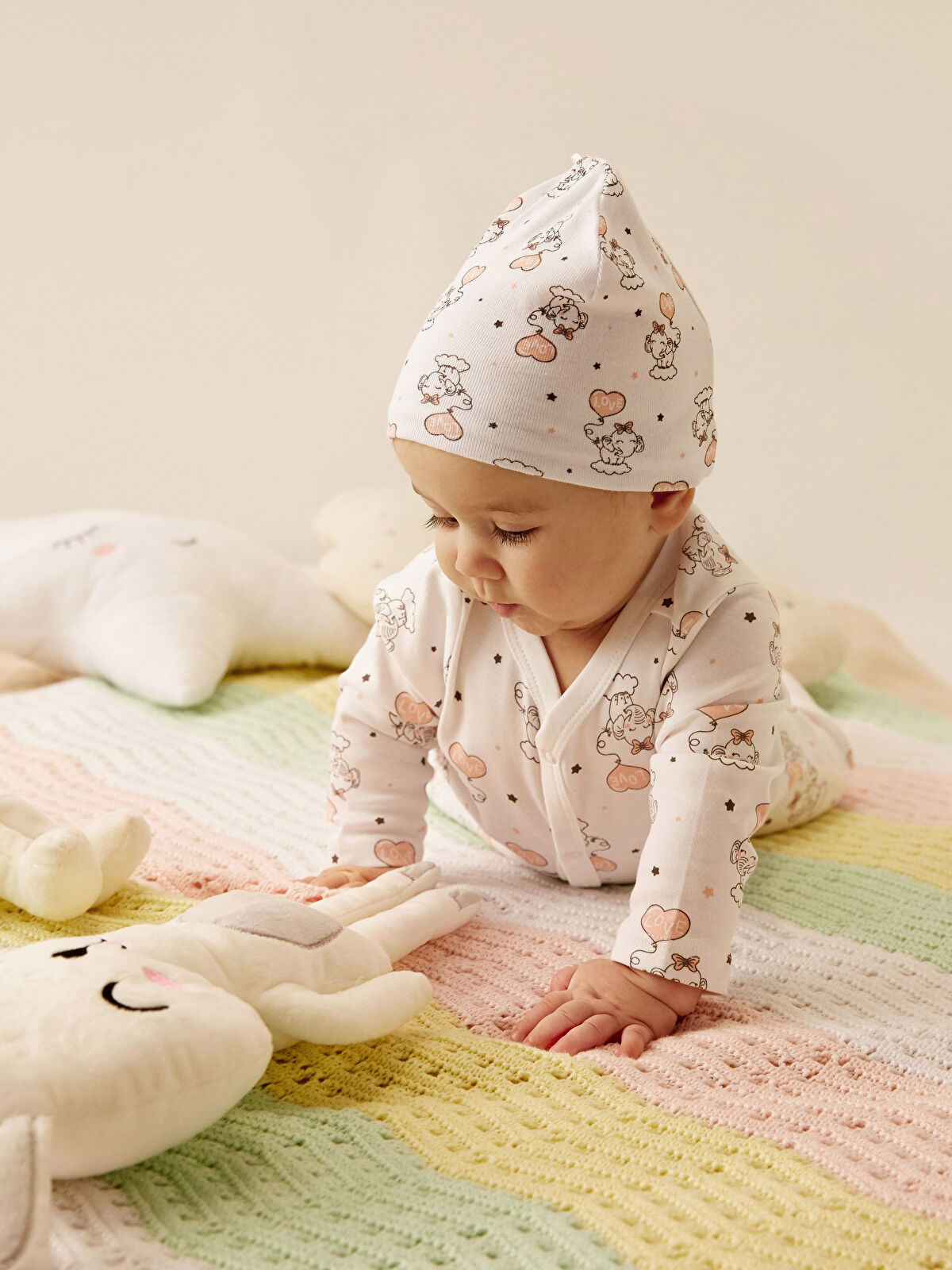 Pembe Kız Bebek Desenli Bere 2�li LC Waikiki