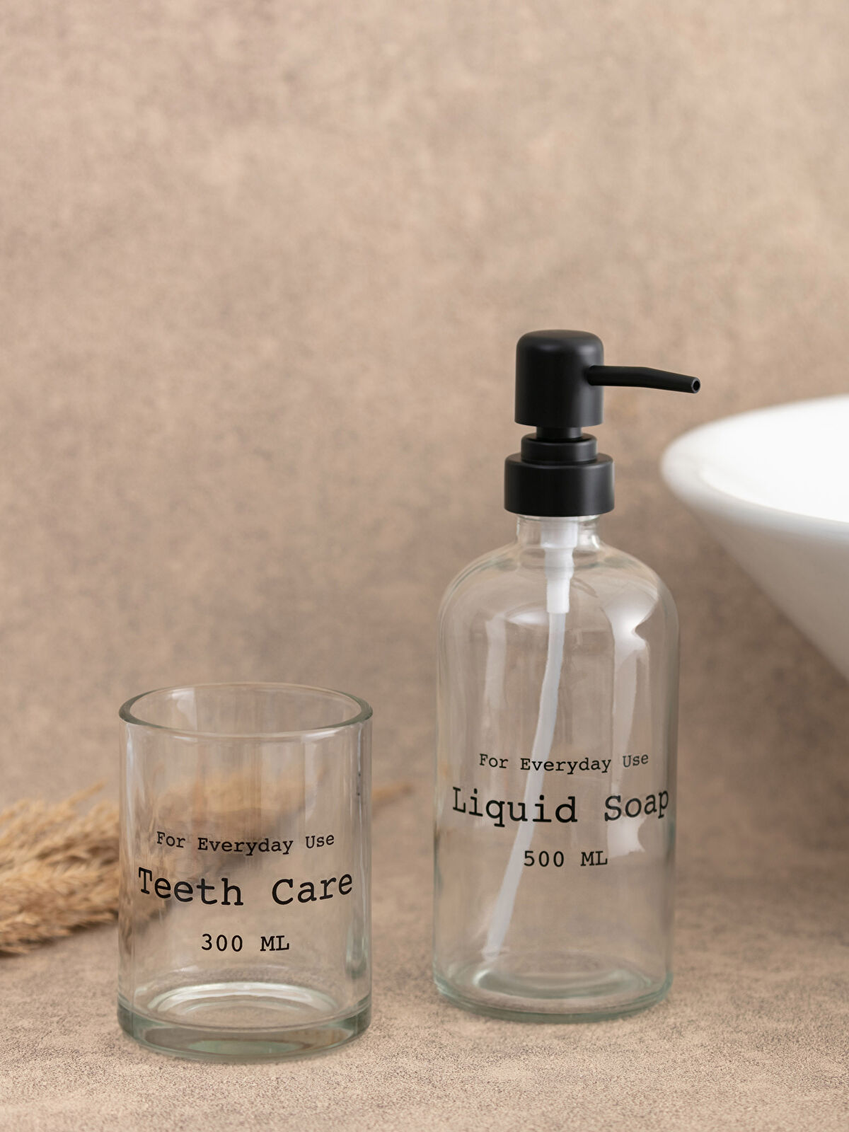 Slogan Printed Glass Bathroom Set of 2 S23083Z8LQJ S23083Z8LQJ