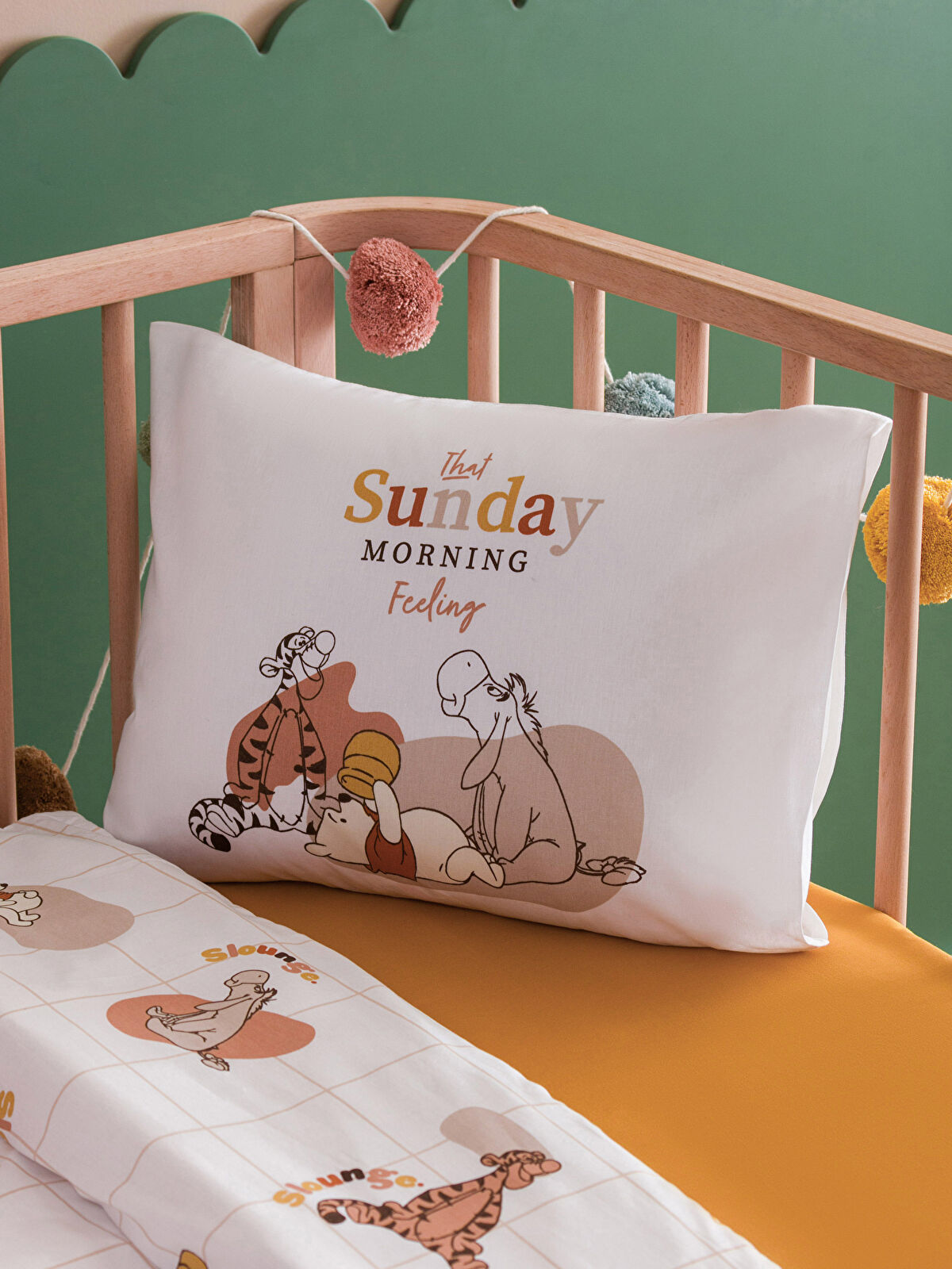 Winnie the pooh baby comforter set deals