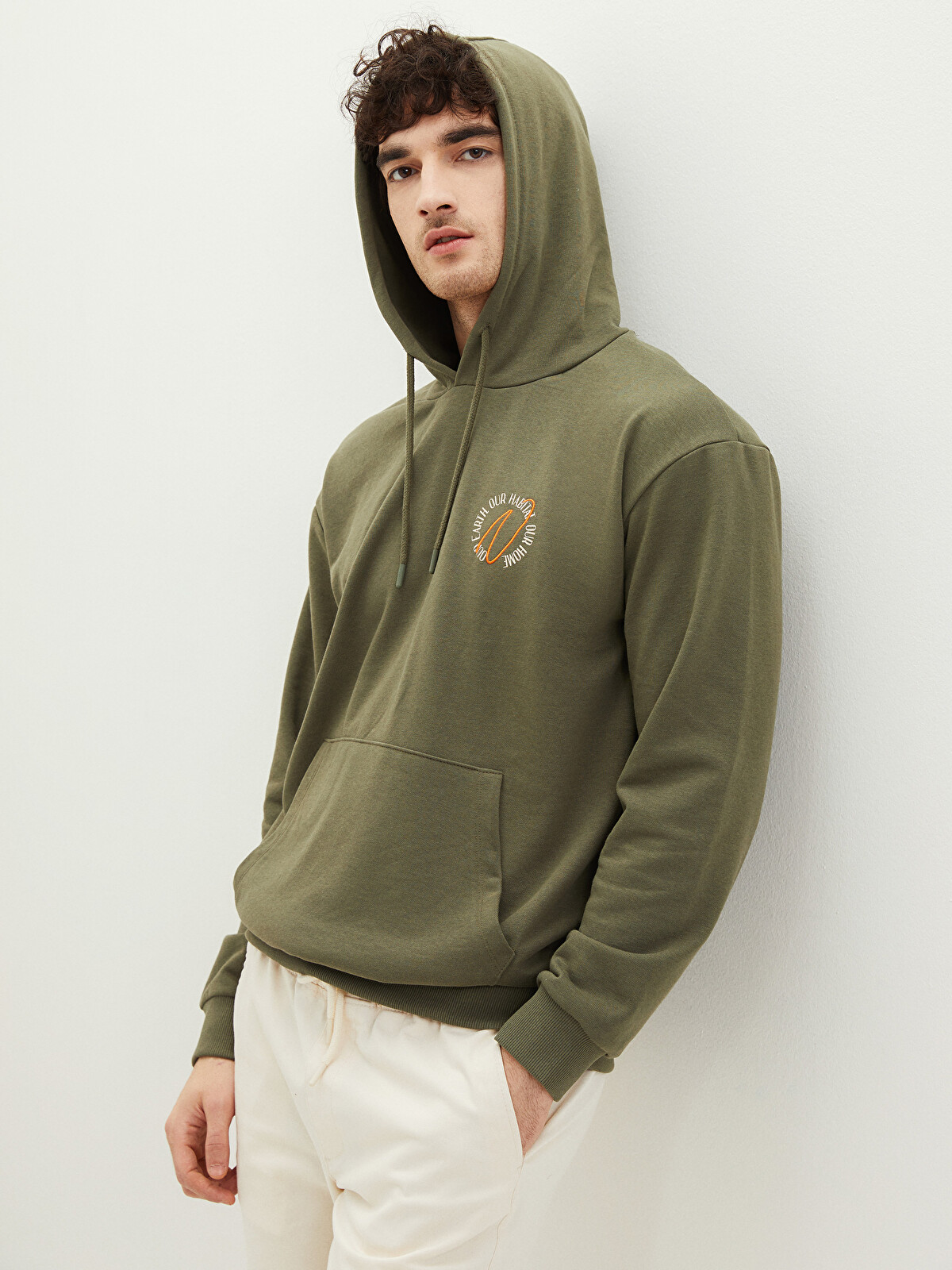 https://www.escapeauthority.com/category/reviews/category/champion-reverse-weave-collegiate-heritage-hoodie-lacross-culture-kings-pp-eAJR08UN